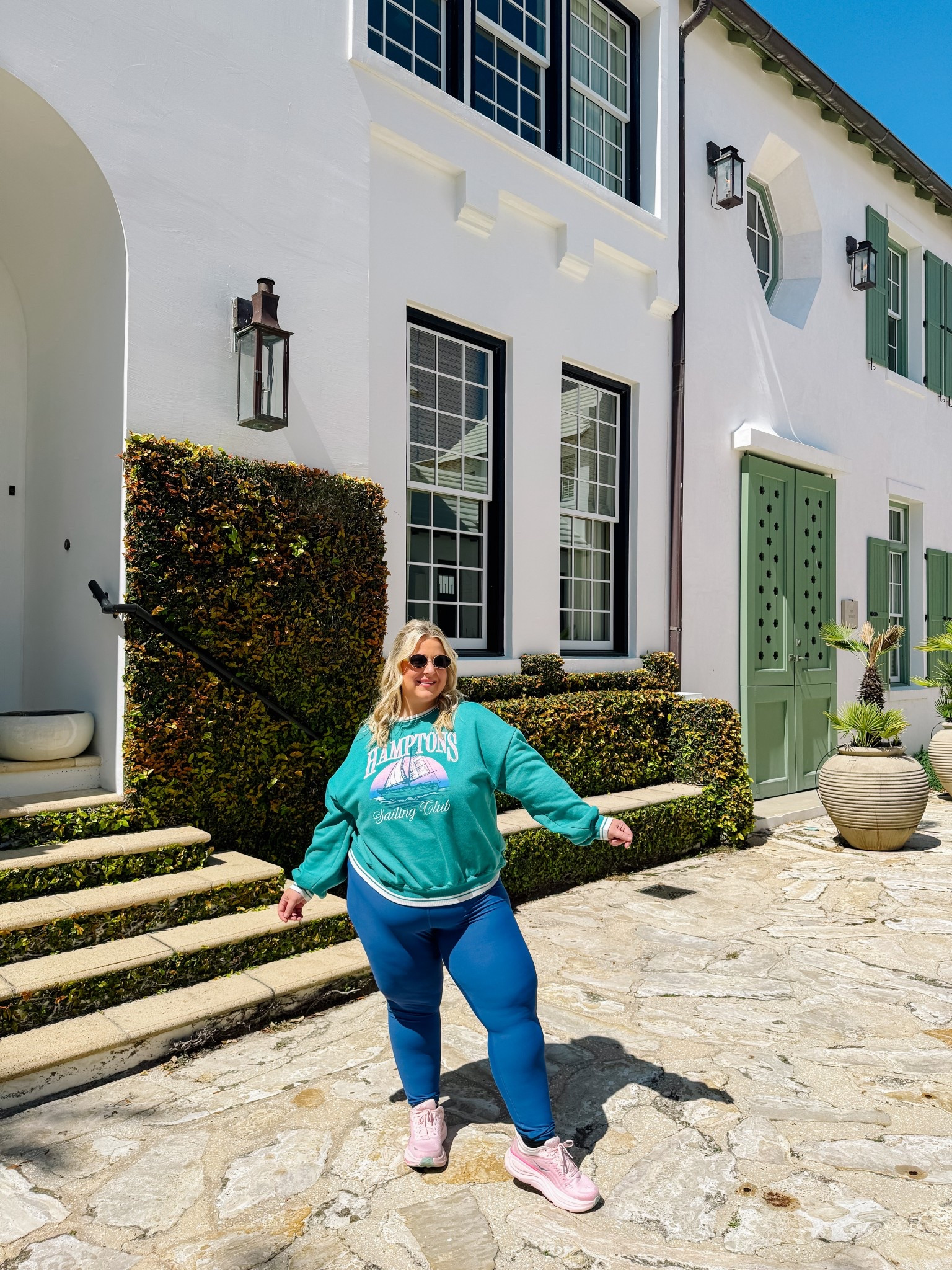 Plus size activewear! Size XXL in sweatshirt and 2x in leggings 💅🏻

#LTKTravel #LTKMidsize #LTKPlusSize
