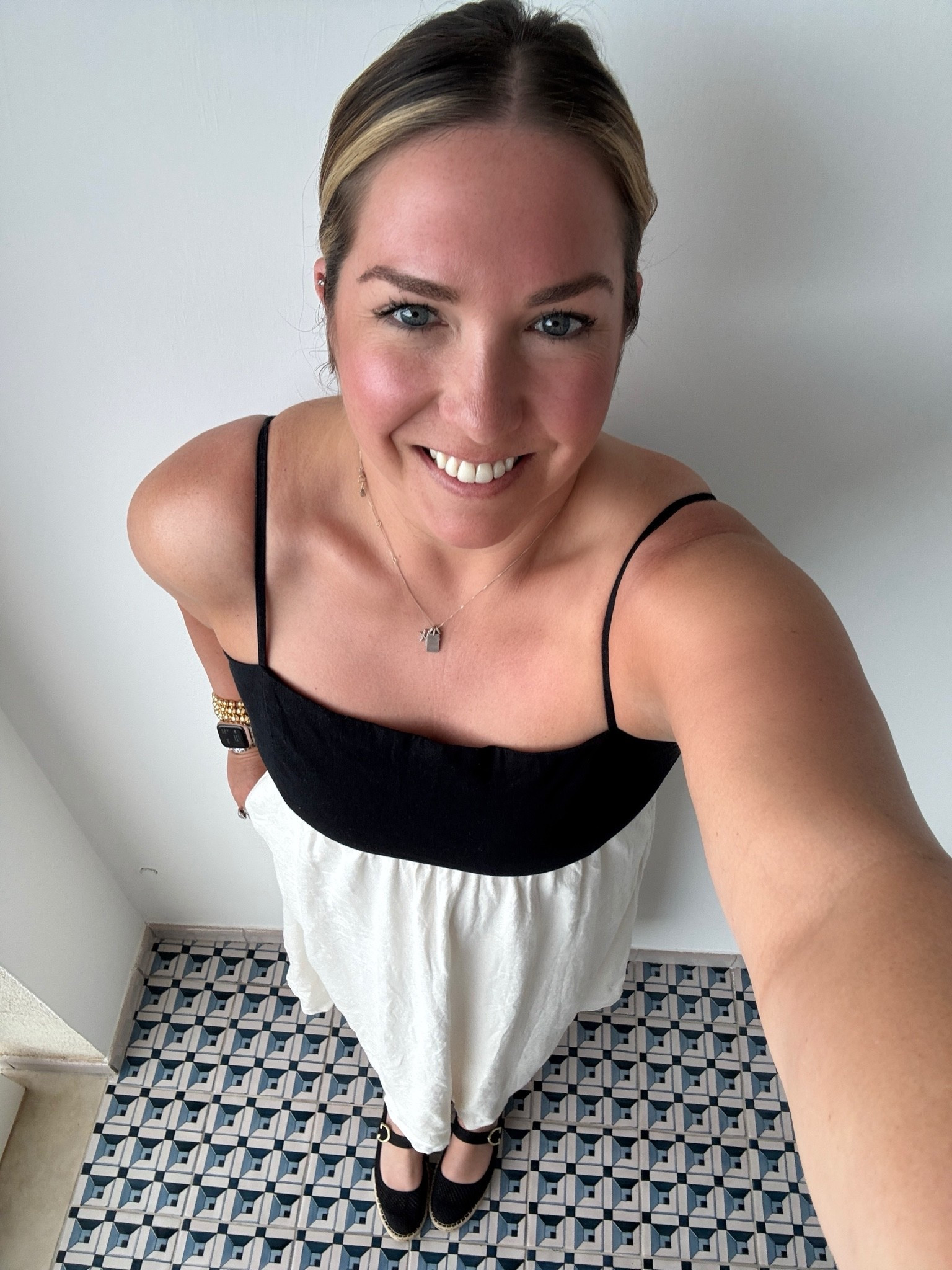 Another dinner and another easy dress in Italy. Simple fabrics and shapes are so nice for travel. We went into Amalfi for dinner and walked around. My trusty Rothy’s pair easily from day to night when in Europe. I love the two tone of this dress. It feels super classic but also really modern at the same time.

#LTKootd #LTKSaleAlert #LTKTravel