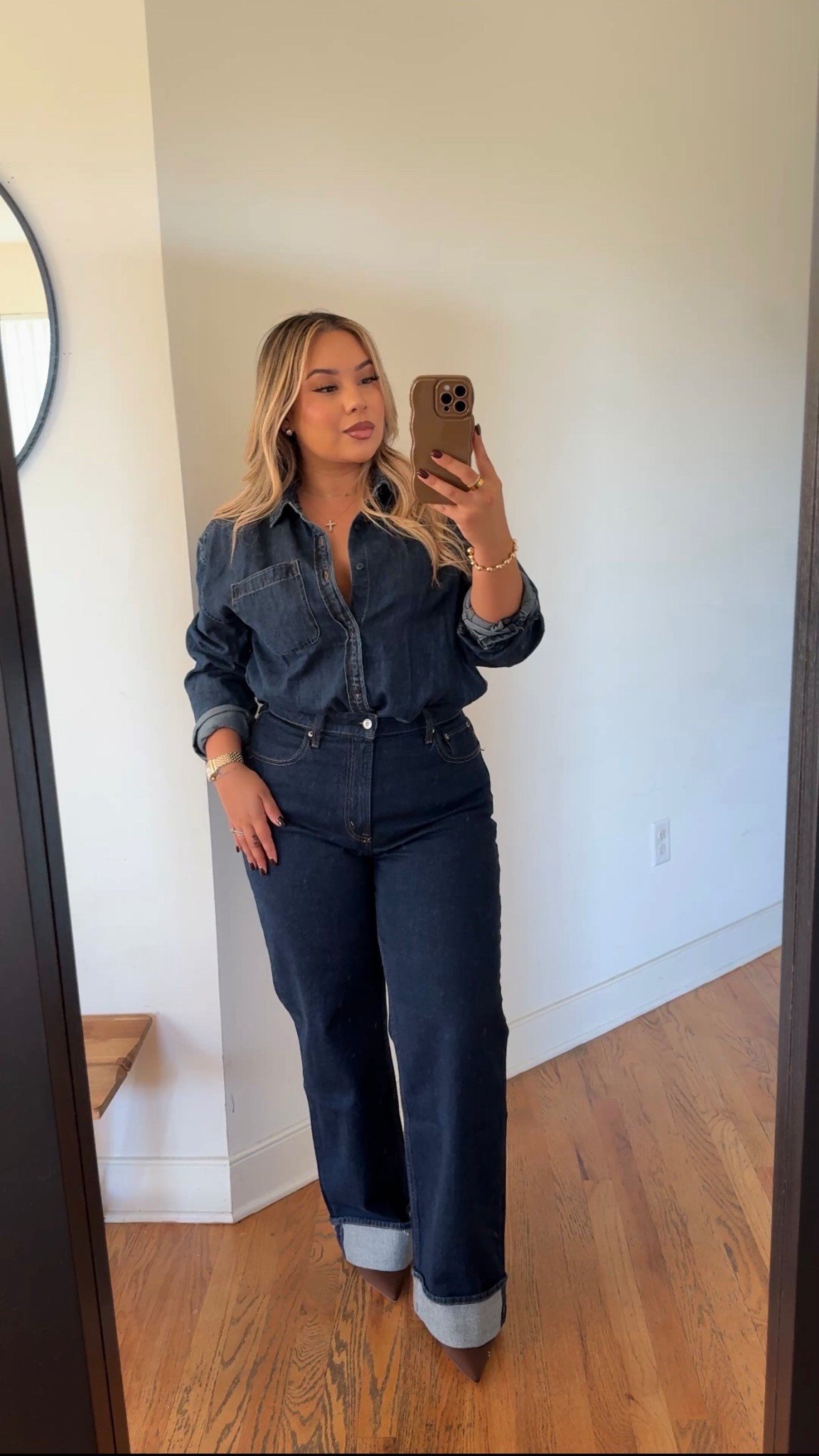 The most perfect cuffed jeans😍

Wearing a 31 Curve (reg length)

#LTKStyleTip #LTKSeasonal #LTKMidsize