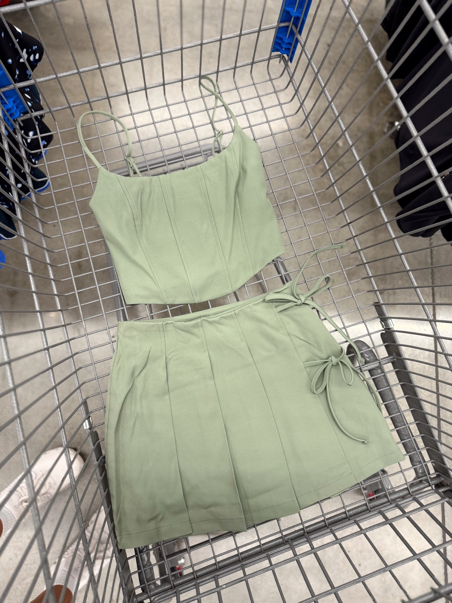 Obsessed with this tank & skirt outfit 😍 also comes in black 🖤

#LTKFindsUnder50 #LTKParties #LTKStyleTip