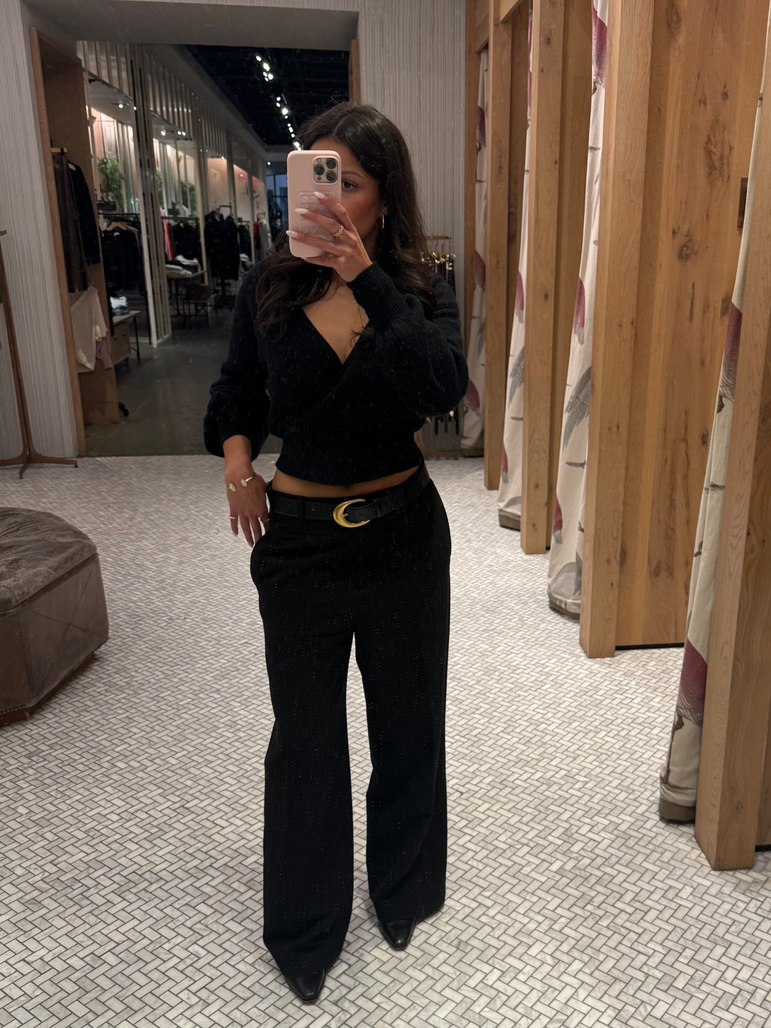 Elevated all black look 🖤