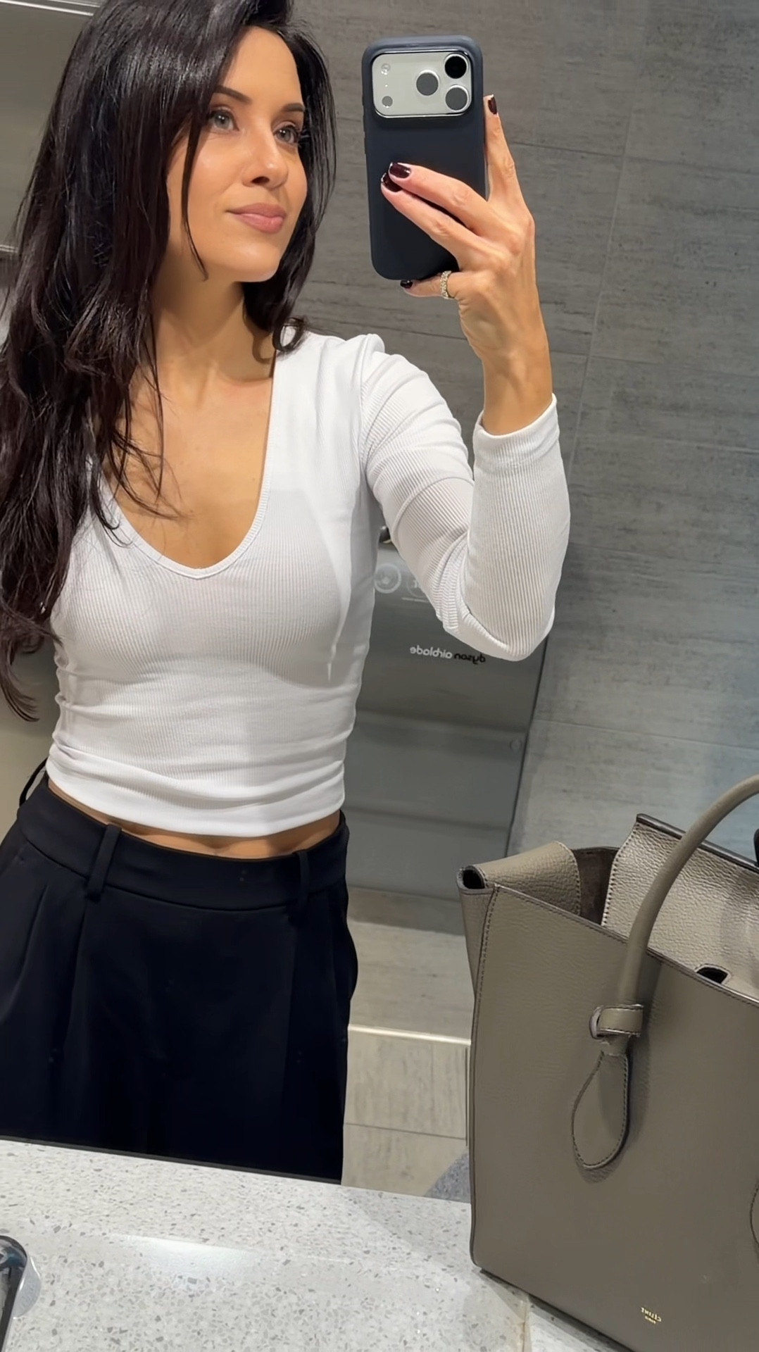 The $19 basic I bought in three colors

#LTKSaleAlert #LTKootd #LTKOver40