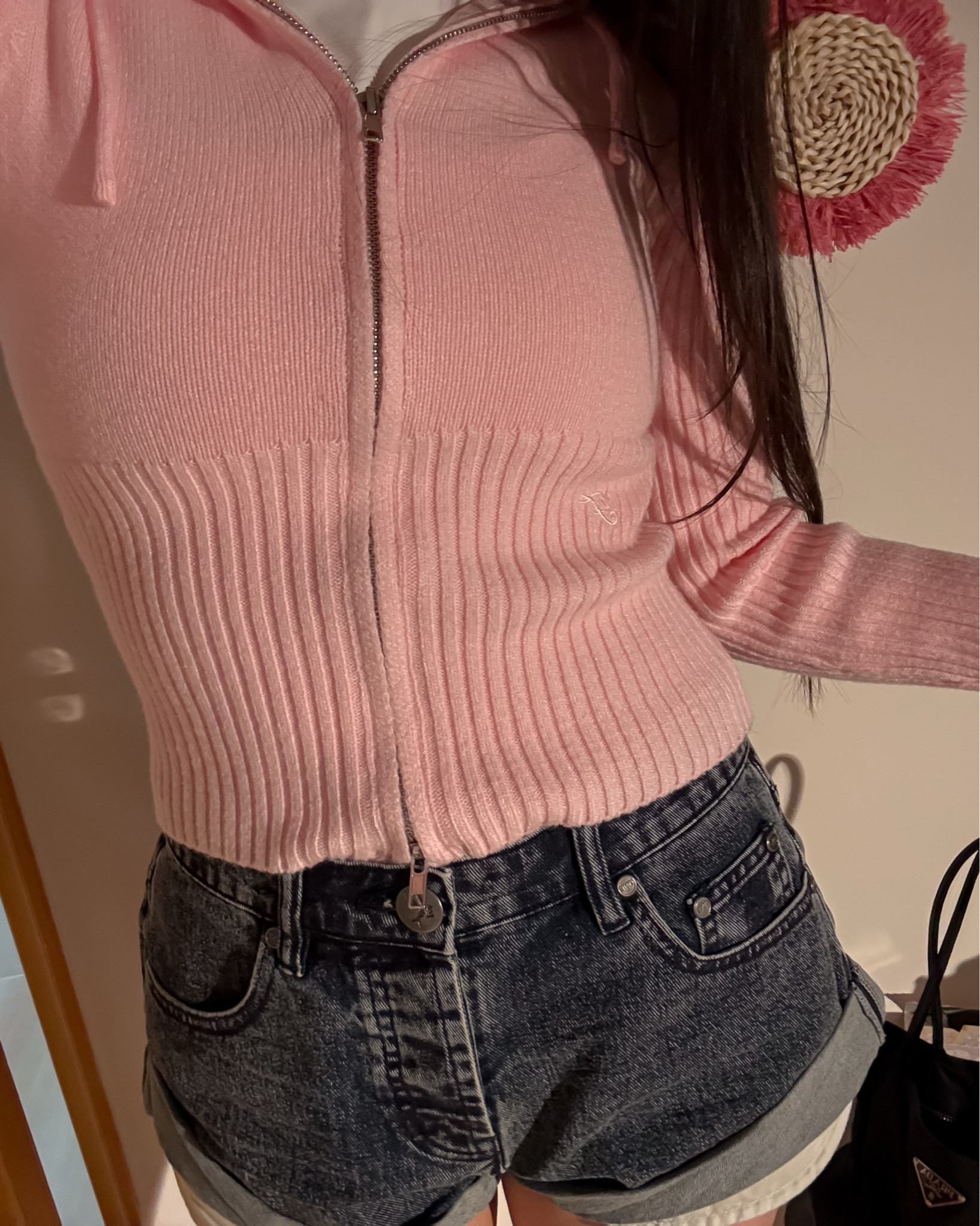 Every hot & pink girl needs a knitted zip-up hoodie in her closet 💘
Mine is from Frankies Bikinis – a light pink (not too soft) so people can actually see you. Perfect for standing out but still looking sweet.

For my girlies who need sizing refs:
5’3” / 26” waist
Top: M (size up )
Bottom: 25 (size down )
Shoes: 38 (more room for chunky socks 🧦)

Hot girl winter, but make it pink. 💗

#knittedhoodie #zipuphoodie #pinkhoodie #frankiesbikinis #balletcore #coquettestyle #softgirlstyle #pinkoutfit #winteroutfit #winterstyle #cozyoutfit #comfyfit #outfitinspo #ootdinspo #petitefashion #petitestyle #sizingreference #tryonhaul #fashiondetails #streetstyle #pinterestoutfit #pinkfashion #winterfashion #girlystyle

#LTKPetite #LTKootd #LTKGiftGuide