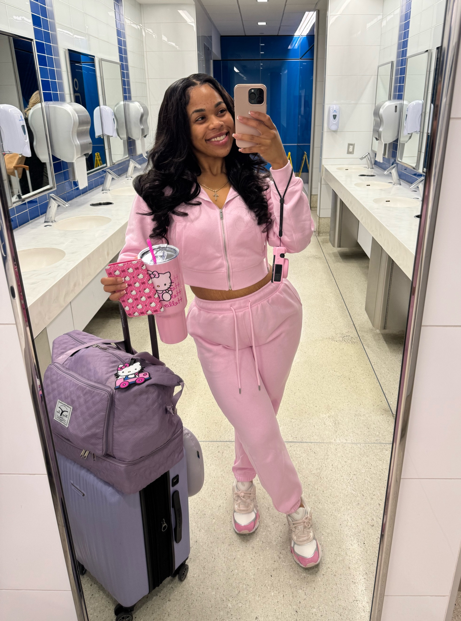 The perfect travel outfit ✈️💖

Wearing a size small in the top and a medium in the bottoms!

#LTKActive #LTKTravel #LTKFindsUnder50