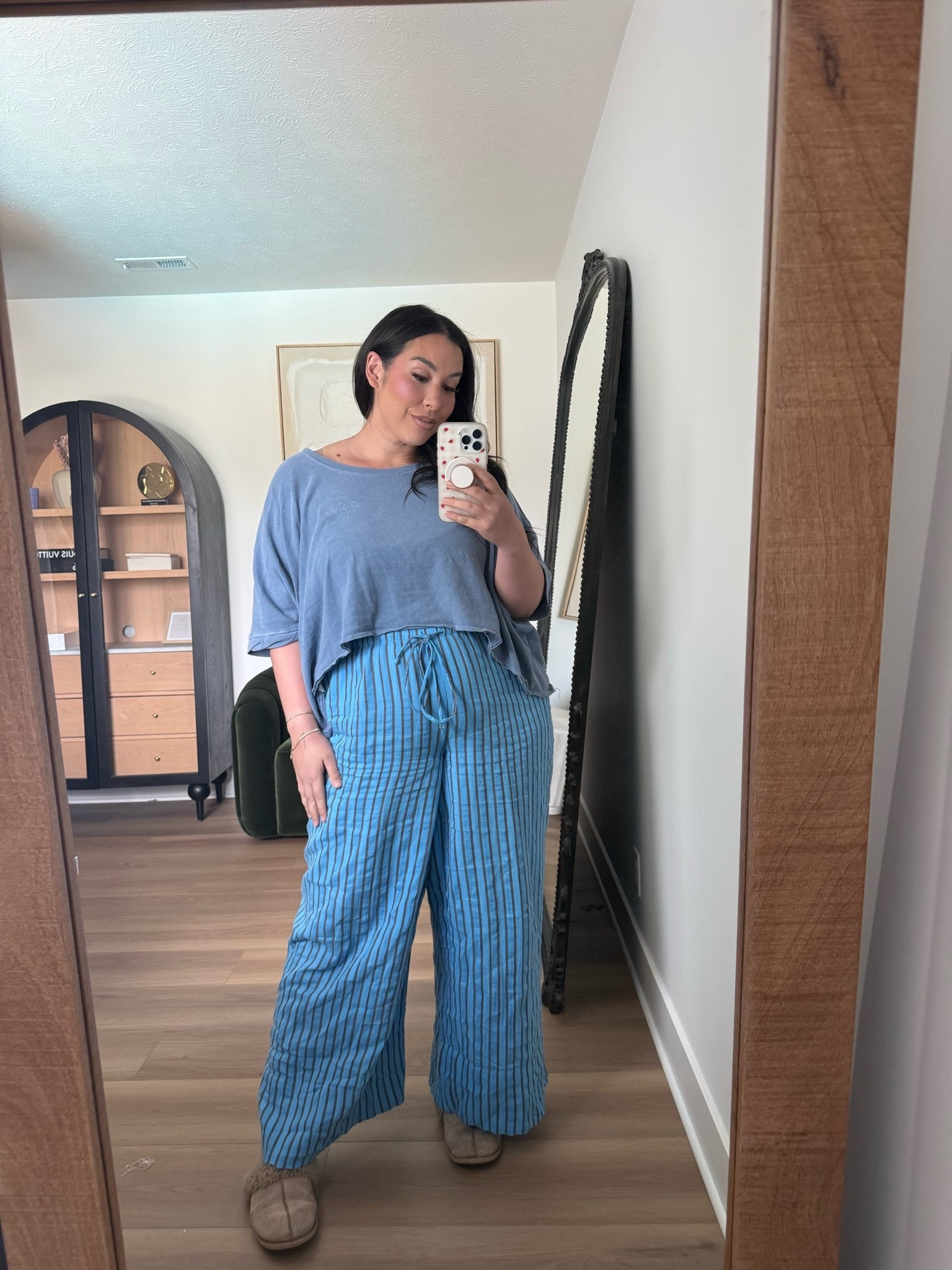 Midsize comfy casual outfit! 
-
-
-
Comfy casual, midsize outfit, mom style, midsize outfit ideas, striped pants, loungewear, ootd

#LTKMidsize #LTKootd