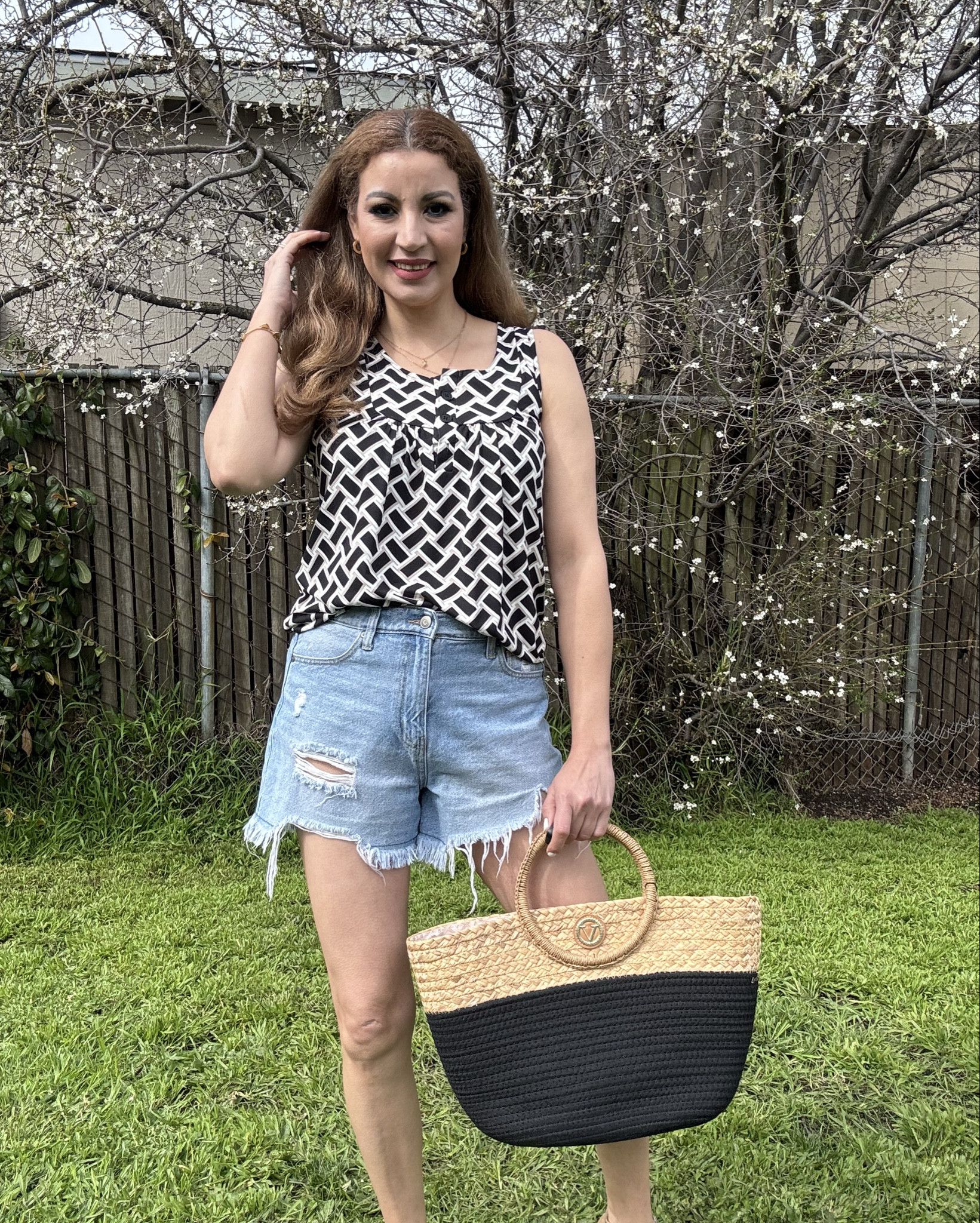 BETTE BOUTIK Womens Sleeveless Tunics Henley Shirts V-Neck Button Down Blouse Tank Tops Casual Pleated Basic
Size:M

#LTKstyletip #LTKbeauty #LTKover40