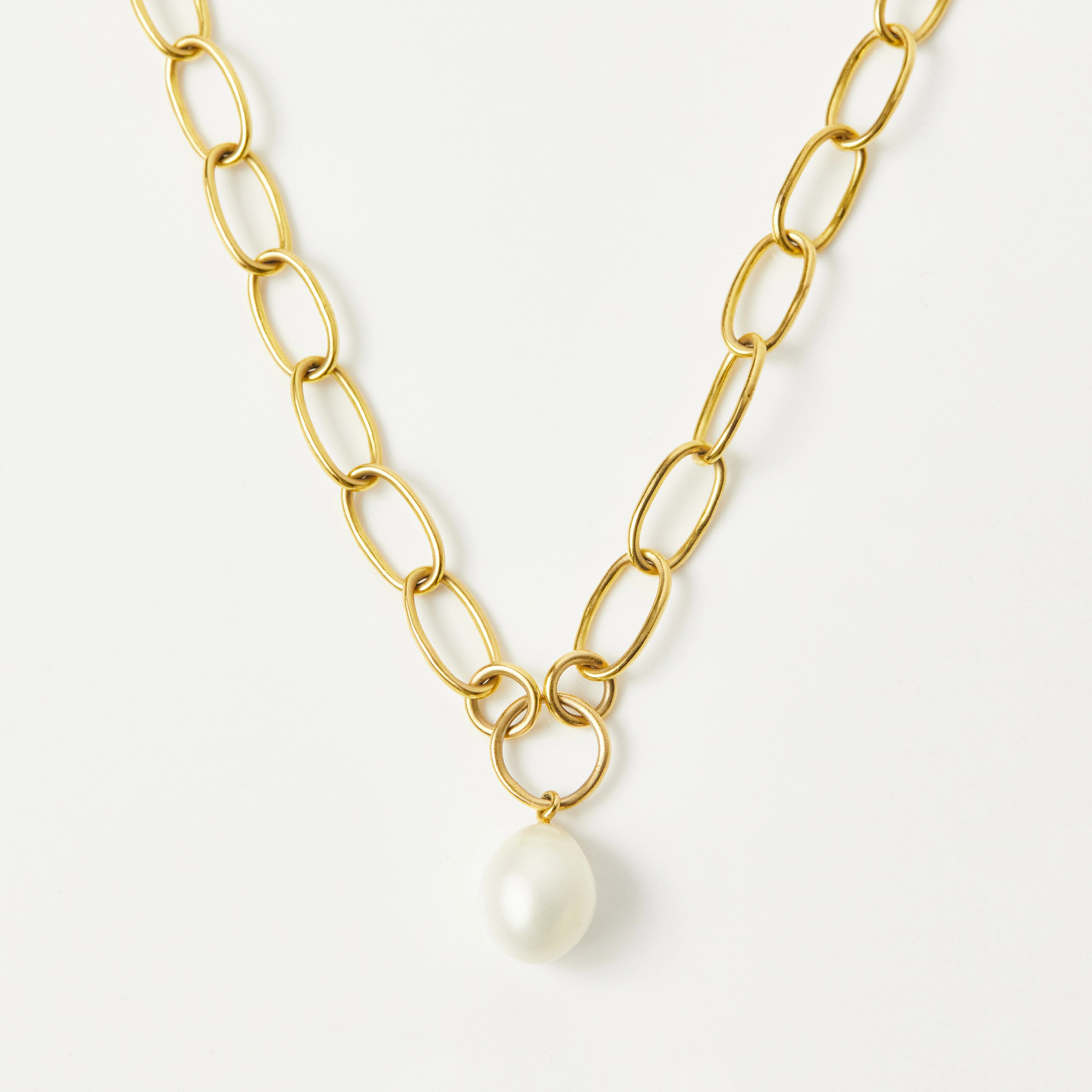 Chunky Chain With Pearl Necklace | Carrie Elizabeth