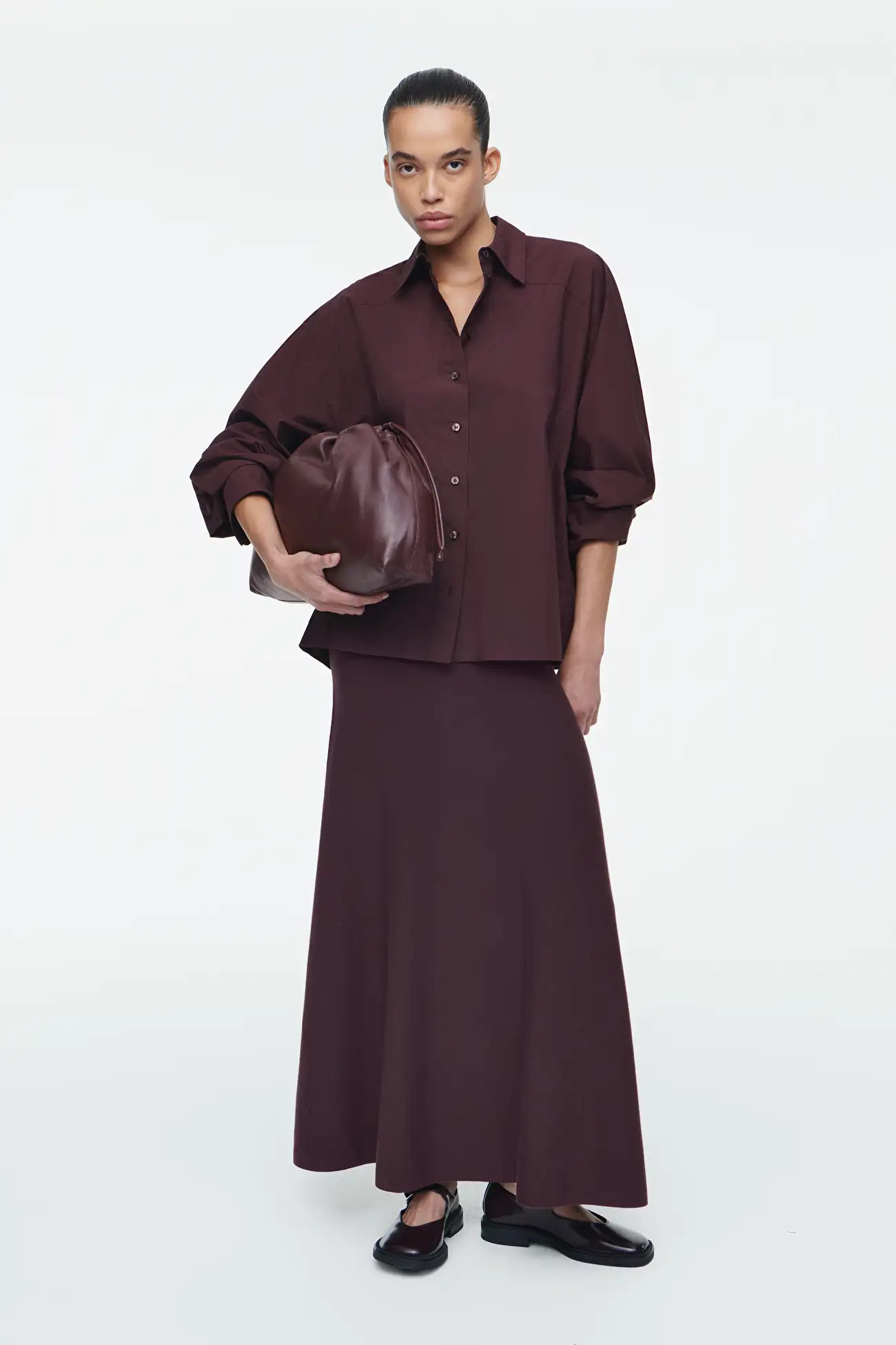 CAVATELLI CLUTCH - LEATHER | COS (US)