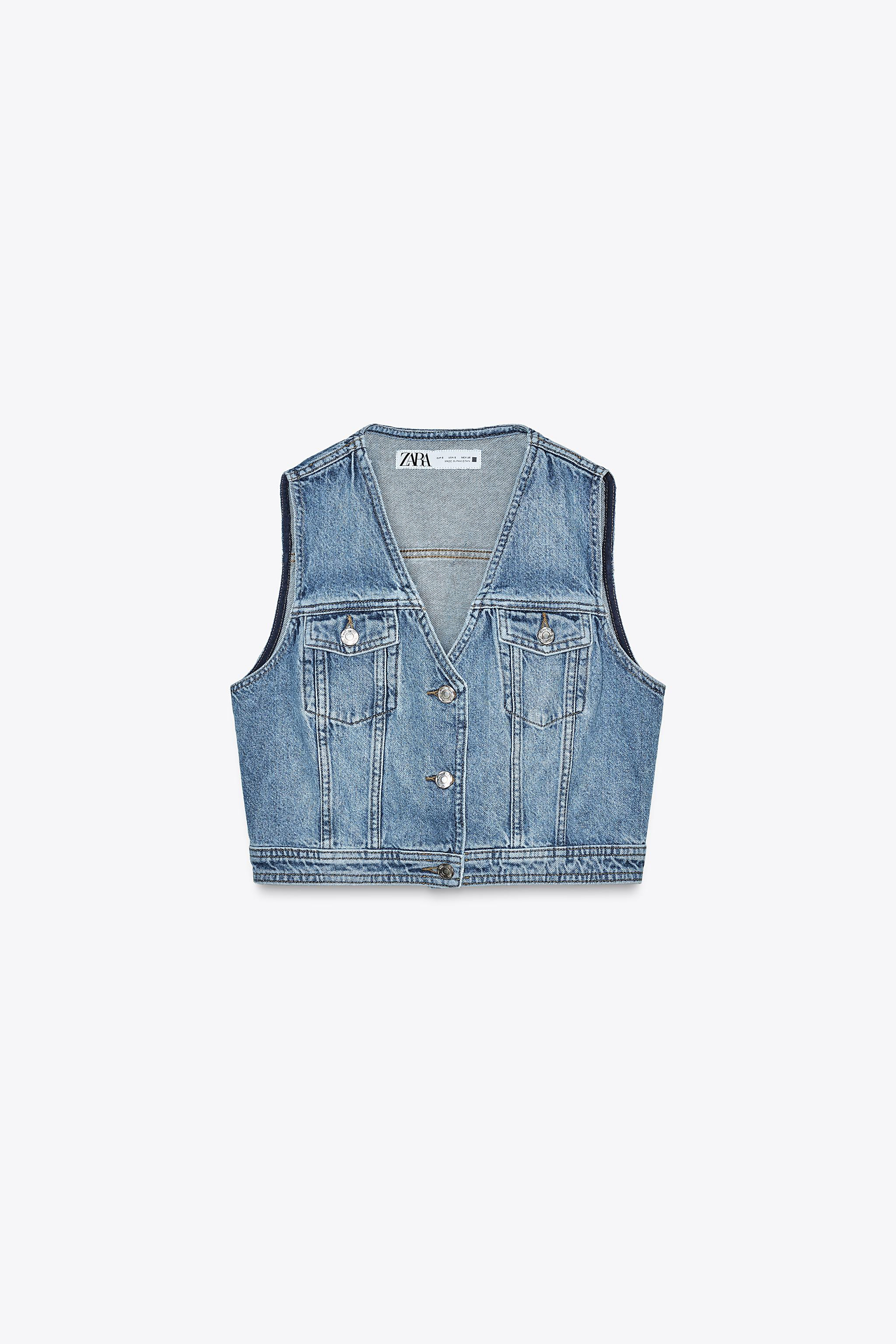 Cropped V-neck vest. Front patch pockets with flaps. Front metal button closure. | Zara US