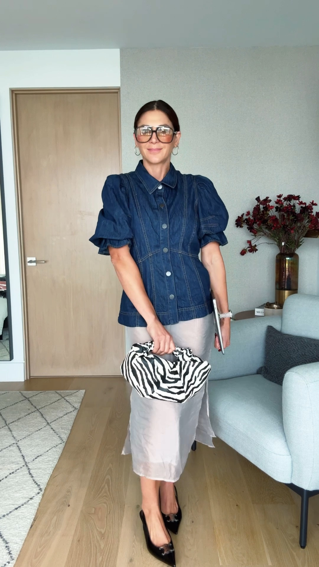 Sheer skirts are having a moment—and honestly, they’re way more versatile than you think. I styled three totally different looks to prove it. 👀

The first one? It’s for my queens who love the trend but don’t necessarily want their bottoms on display (I get it—it’s not everyone’s vibe). You can still rock a sheer skirt and keep it chic, classy, and a little mysterious. ✨

Silk pink top is sold out from @zara but ref. 4772/137/687 is pretty similar. 

#LTKStyleTip #LTKSeasonal #LTKFindsUnder100