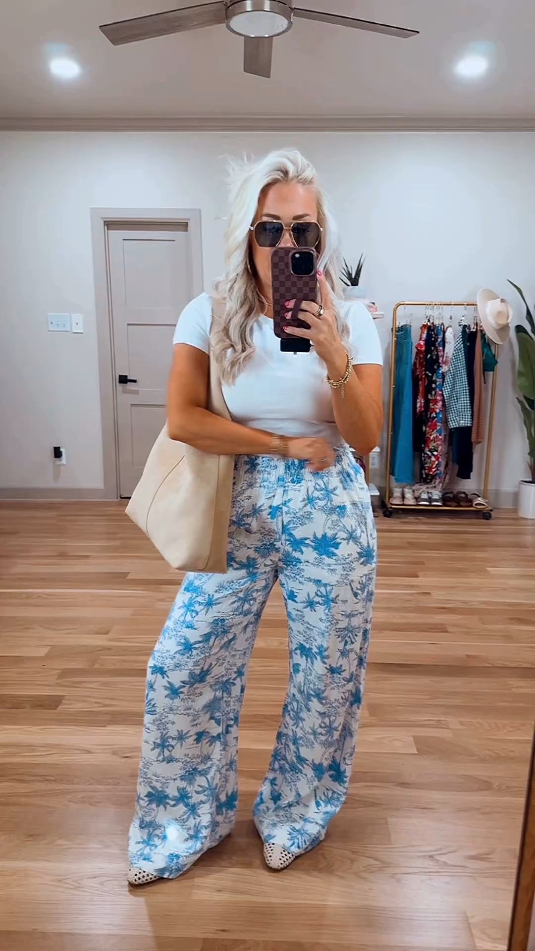 The cutest pants for spring summer on sale 
/ size small 