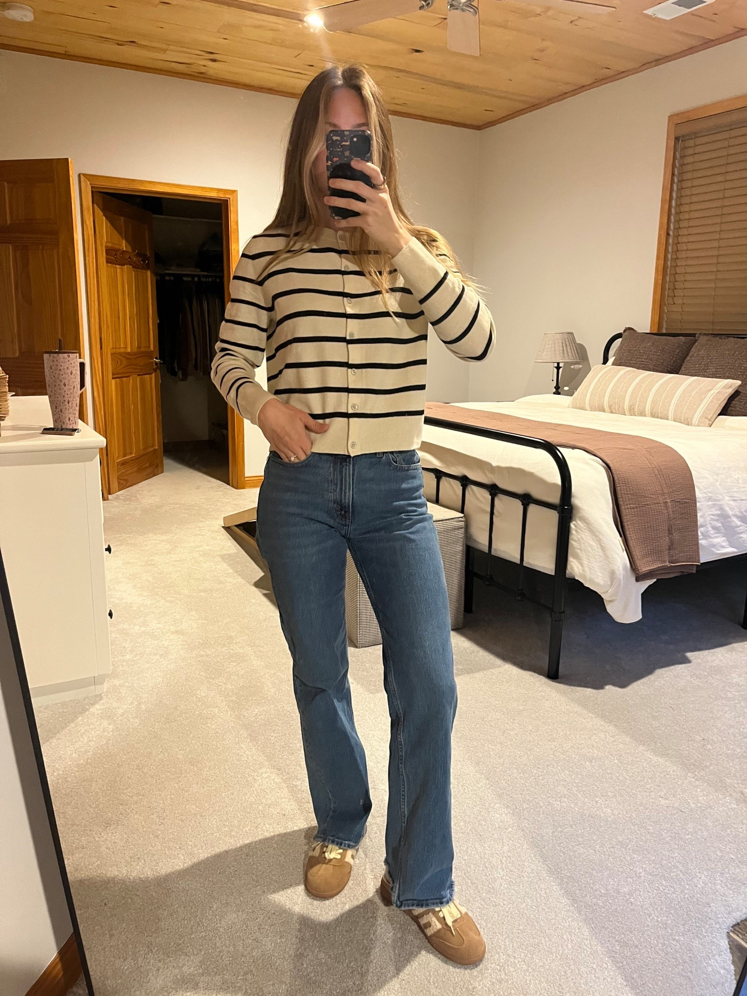 Could not find the same cardigan, I got it from target so I linked some similar from there!

Fall outfit 2025 Abercrombie back 70 

#LTKSeasonal #LTKU #LTKSaleAlert