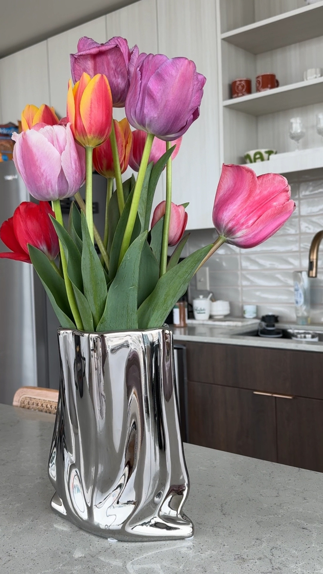 the prettiest vase 🌷🌷🌷