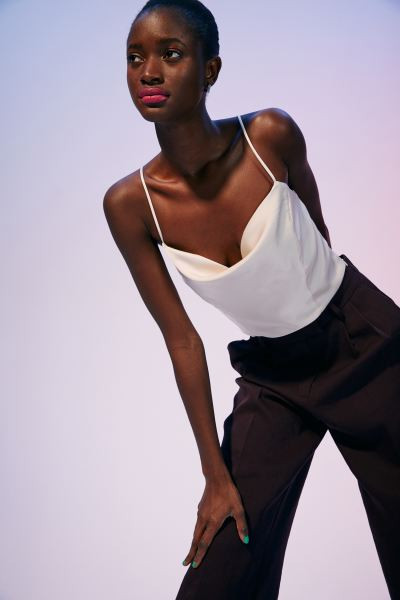 Satin corset top | H&M (UK, MY, IN, SG, PH, TW, HK)