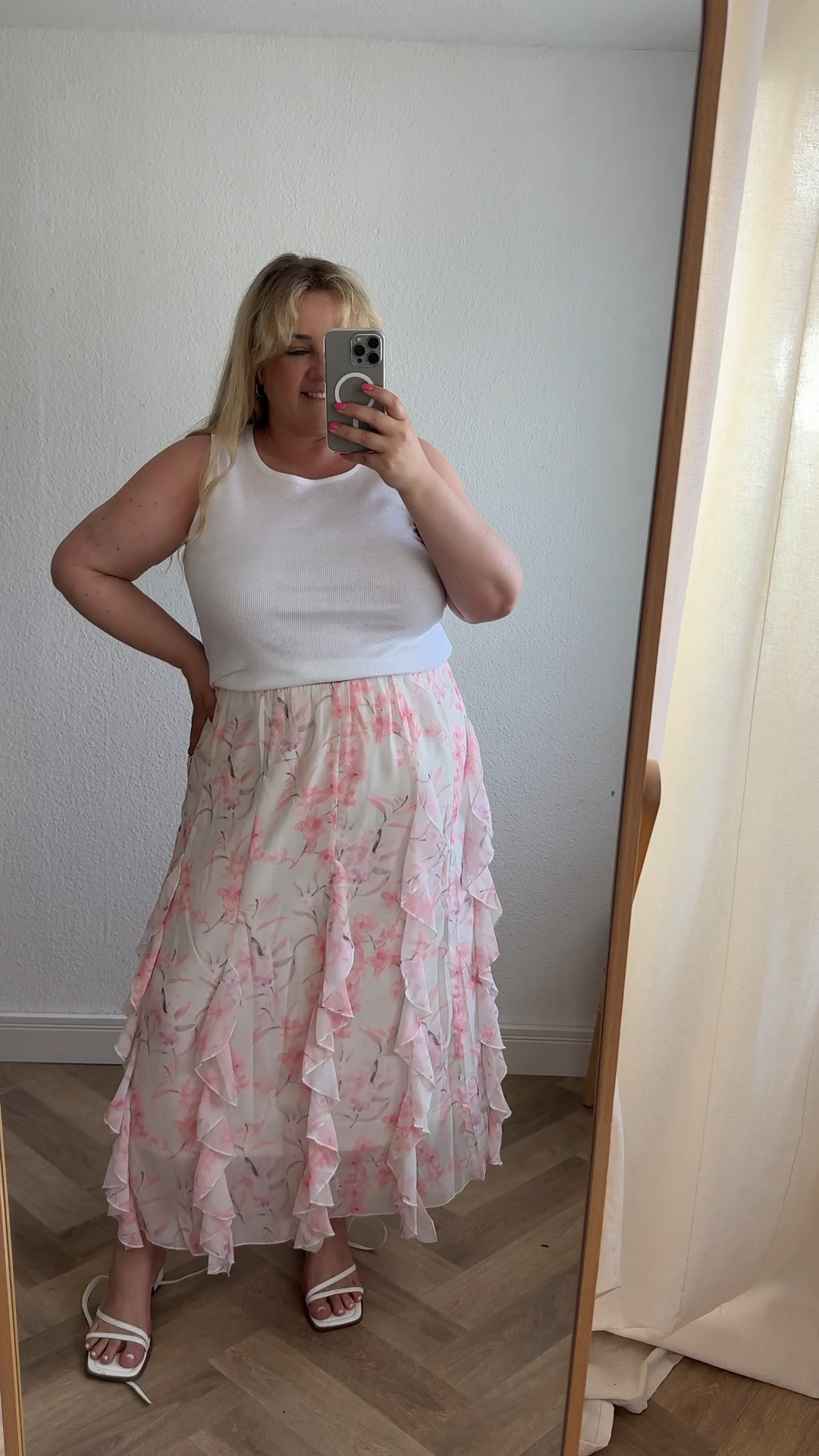 Was meint ihr? 💓

#röcke #sommerrock #plussizefashion #sommer

#LTKplussize #LTKdatenight #LTKsummer