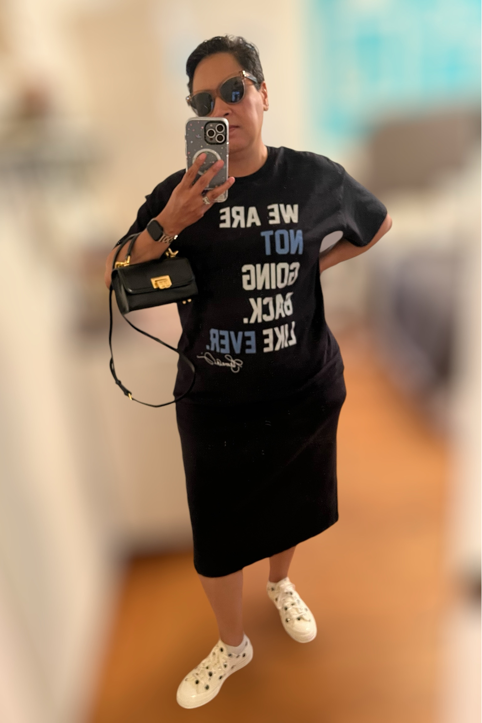 OOTD for errands and appointments 
Skirt: Nordstrom Zella
Shoes: converse x Comme des Garscon
Bag: Brandon Blackwood Aida
Glasses Tom Ford