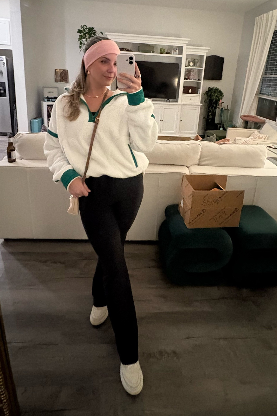 It’s an athleisure evening 💚

#LTKFindsUnder50 #LTKSeasonal #LTKFindsUnder100