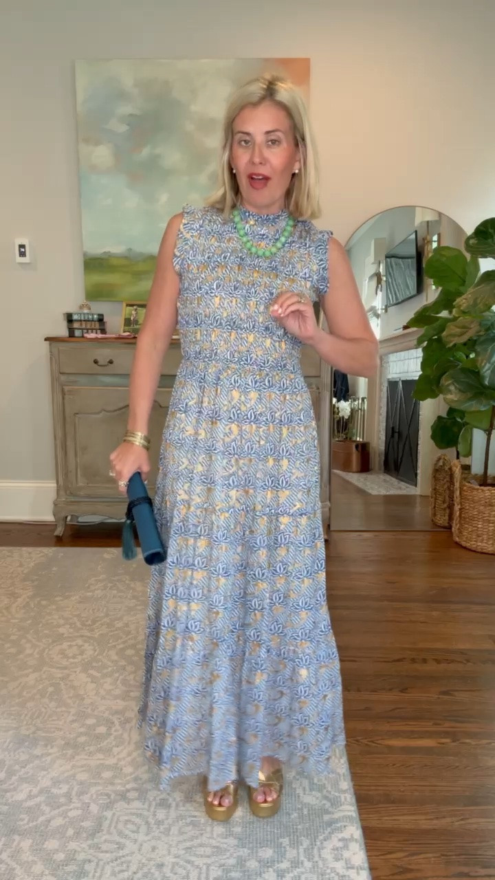 Girls….before I make a splurge purchase, I always make sure I can wear it ALL the ways. Dress it up, dress it down, & even travel in it. I’m wearing xs and 8 heel tts. *Use Catherine20 at Allie + Bess