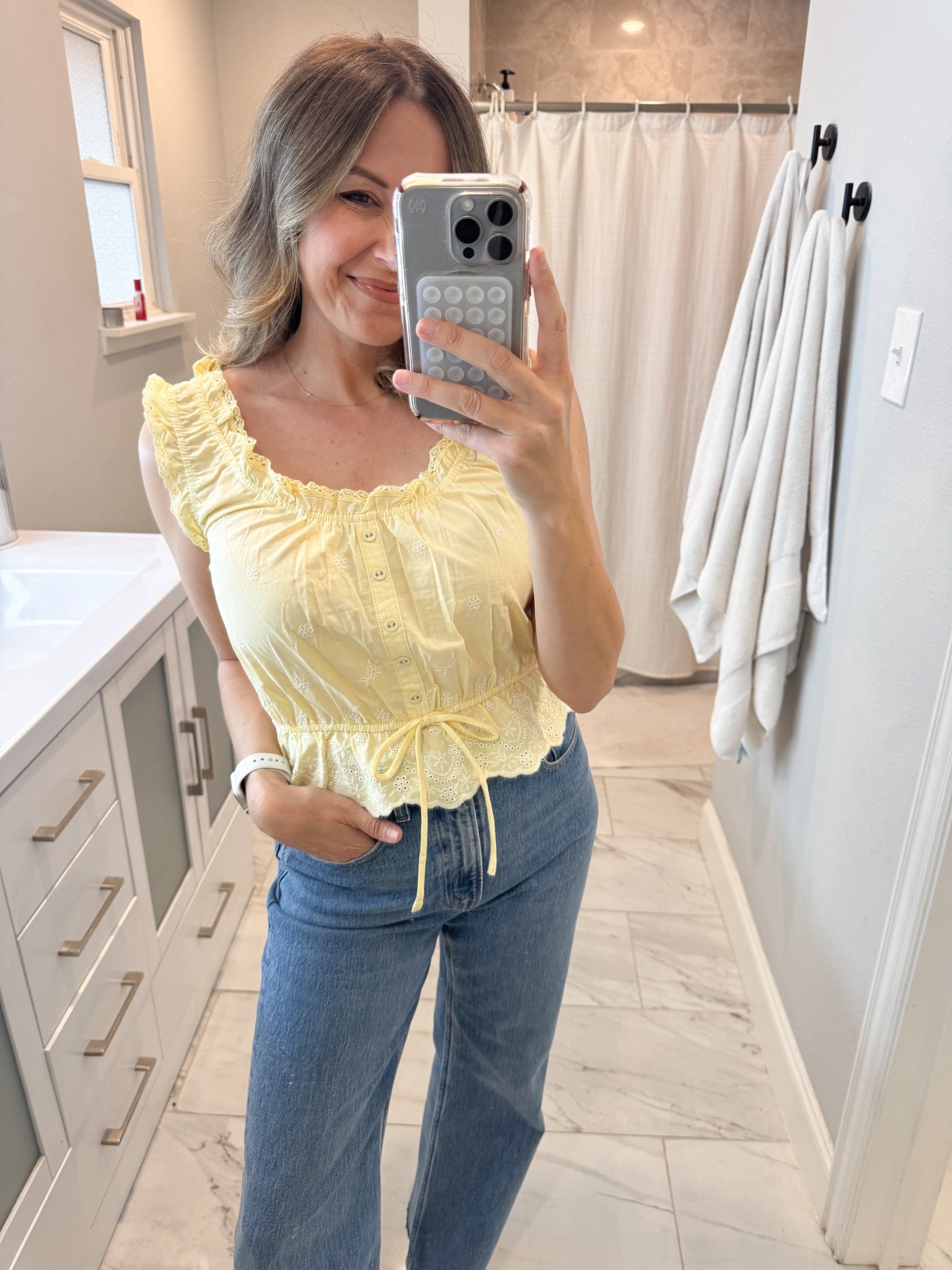 Top - XS
Jeans - 26, TTS



#LTKdayinmylife #LTKootd #LTKOver40