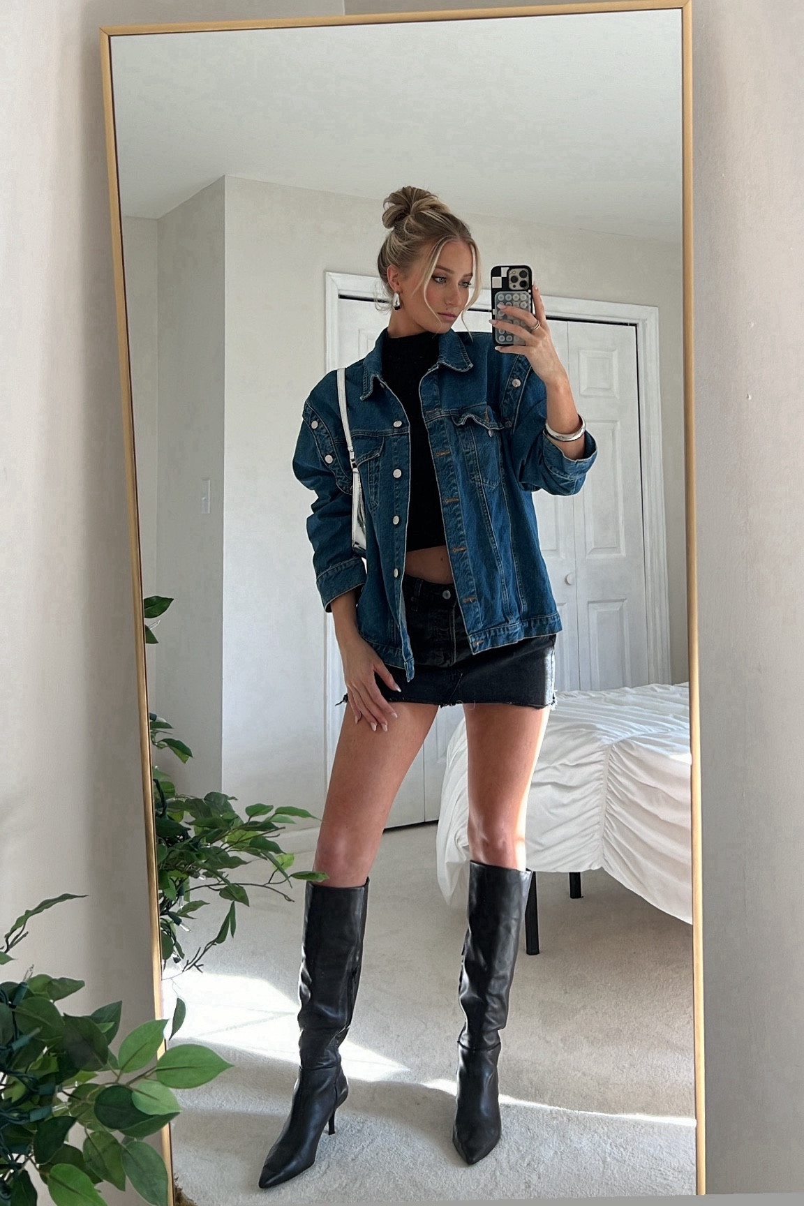 Jacket is NAKD
Boots are Zara
Bag is a silver Prada Cleo 