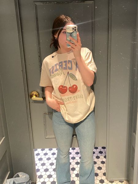 Cute Hollister outfit!🫶

Sizing:
- top is super oversized, wearing a small and it’s still baggy
- jeans are true to size, wearing a size 4

Hollister / Hollister jeans / graphic tee / oversized graphic tee / Hollister flare jeans / flare jeans / Summer Trends / Summer Tops / Summer Travel Outfit / Summer Vacation Outfits / Summer Vacation / Casual Summer Outfits / Summer Palette / Summer Outfits / Summer Outfits Teens / Summer Outfits Womens / Summer Outfits 2024 / Summer Looks / Summer Must Haves / Summer Outfits / Summer In Italy / Italian Summer / Summer Casual / Summer Clothing / Summer Essentials / Summer Europe / Summer Shirts / Summer Styles / Summer Shorts / college fashion / college outfits / college class outfits / college fits / college girl / college style / Neutral fashion / neutral outfit /  Clean girl aesthetic / clean girl outfit / Pinterest aesthetic / Pinterest outfit / that girl outfit / that girl aesthetic / vanilla girl / 

#LTKSeasonal #LTKFindsUnder50 #LTKFindsUnder100
