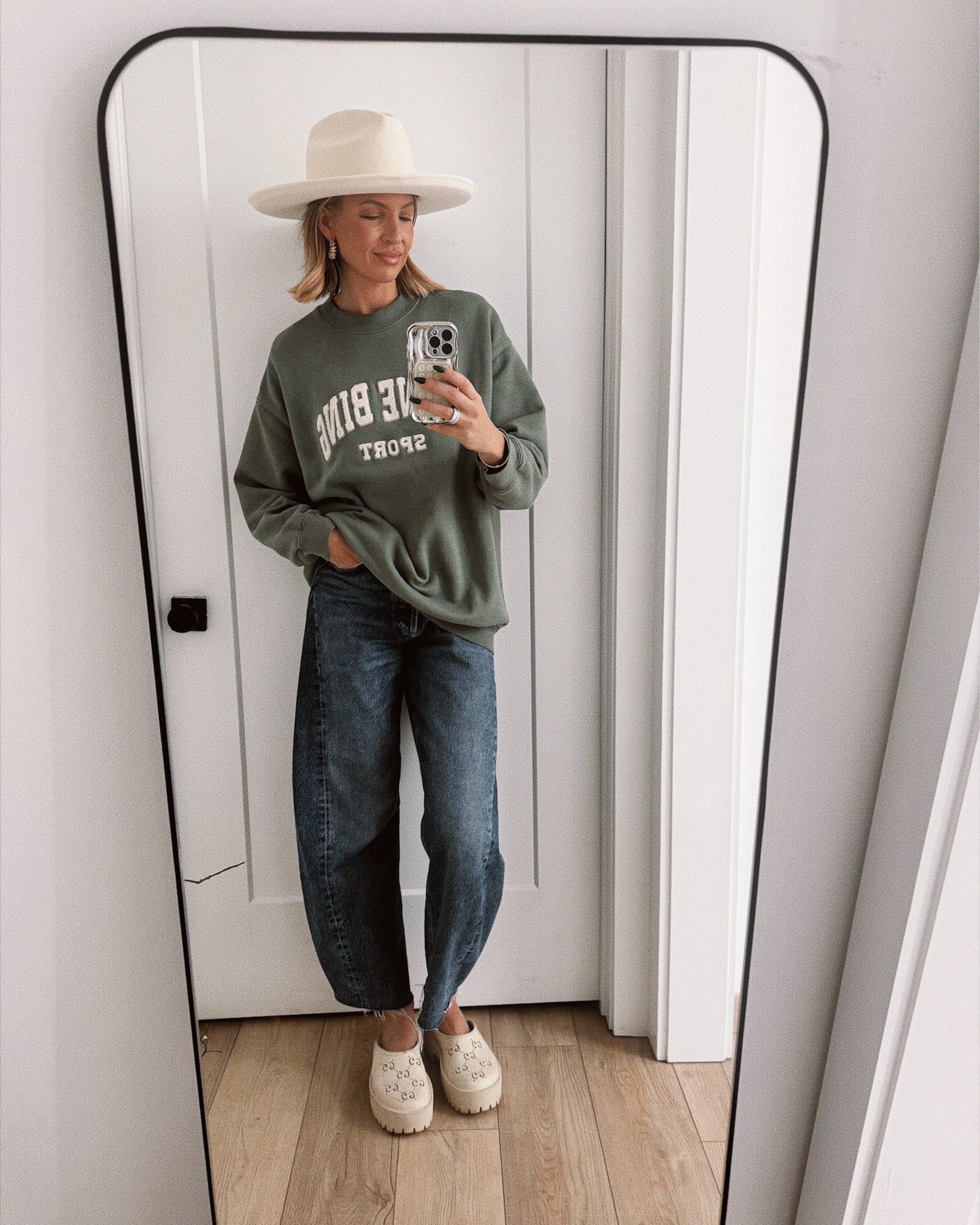 Wearing a m in the sweatshirt, just a heads up though it’s already oversized. Jeans run tts 

#LTKOver40 #LTKSeasonal #LTKStyleTip