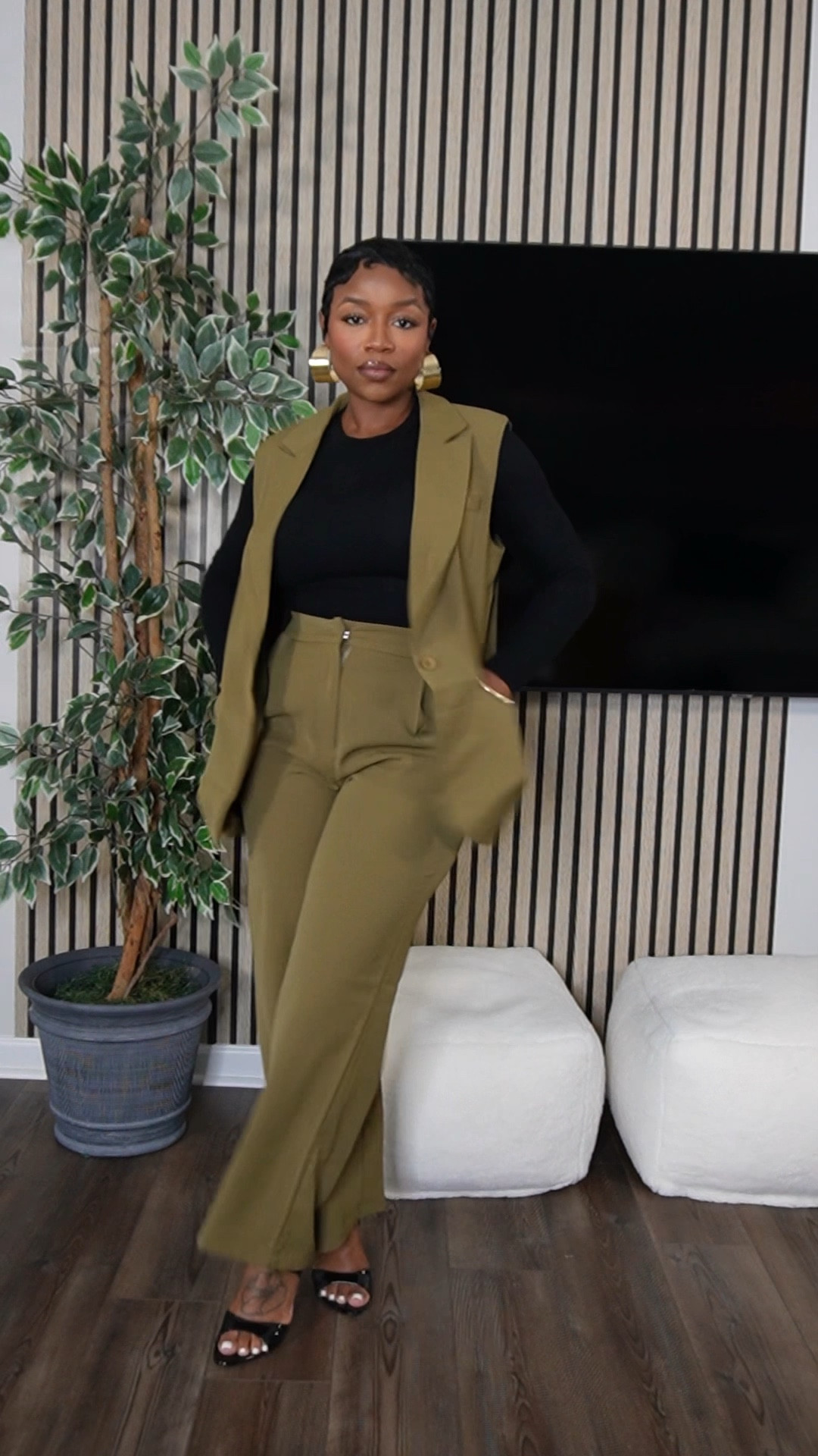 This two piece suit 😍
Wearing size small! 
Stretchy on the waist. Comes in multiple colors! 

#LTKNYFW #LTKVideo #LTKCon