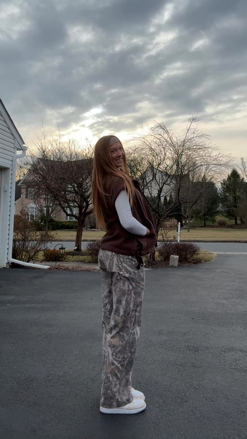 A comfy casual outfit for Saturday - this Free people vest dupe is so cute and lightweight so it’ll be a perfect transition piece for winter to spring 

#LTKstyletip #LTKSpringSale #LTKfindsunder100