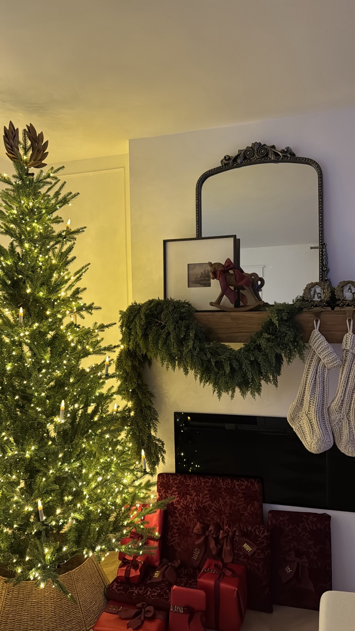 This garland is the gift that keeps on giving 🫶🏼 so good! 

#LTKFindsUnder100 #LTKHoliday #LTKSeasonal