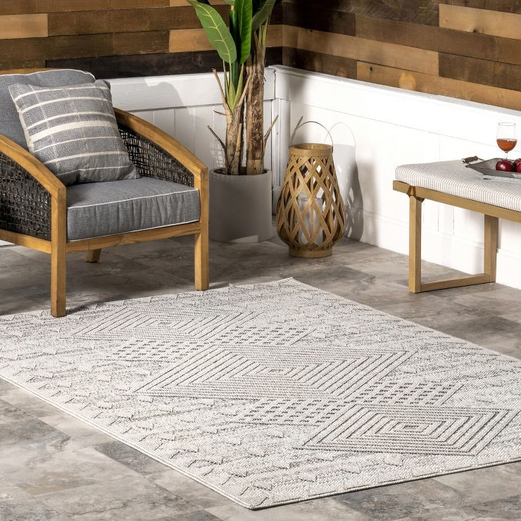 nuLOOM Mindi Bold Geometric Indoor/Outdoor Area Rug | Target