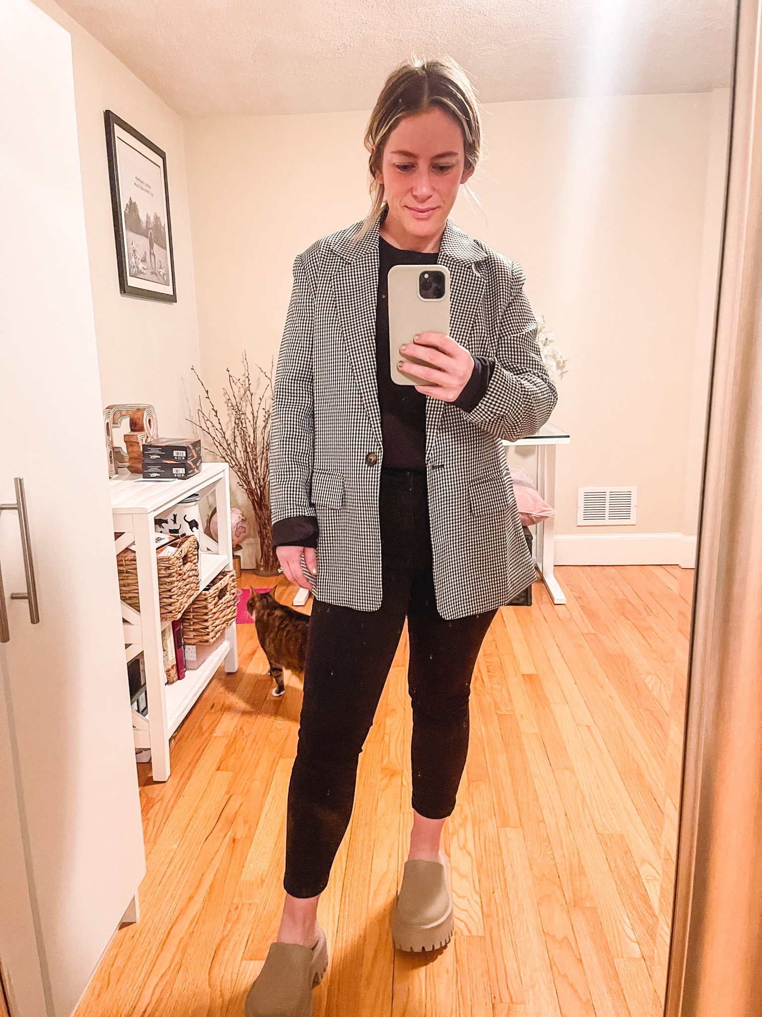 Houndstooth blazer-oversized but tailored look! Lightweight with subtle shoulder pad, lined and with pockets! Wearing S 
Black cropped denim
Jeffrey Campbell clog 
Winter look
Teacher outfit 
Elevated casual 

#LTKfindsunder100 #LTKover40 #LTKworkwear