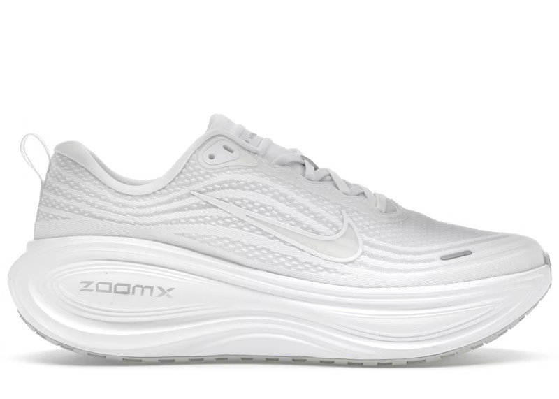 Men's Nike Vomero Plus Sneakers in White/Metallic Silver | StockX