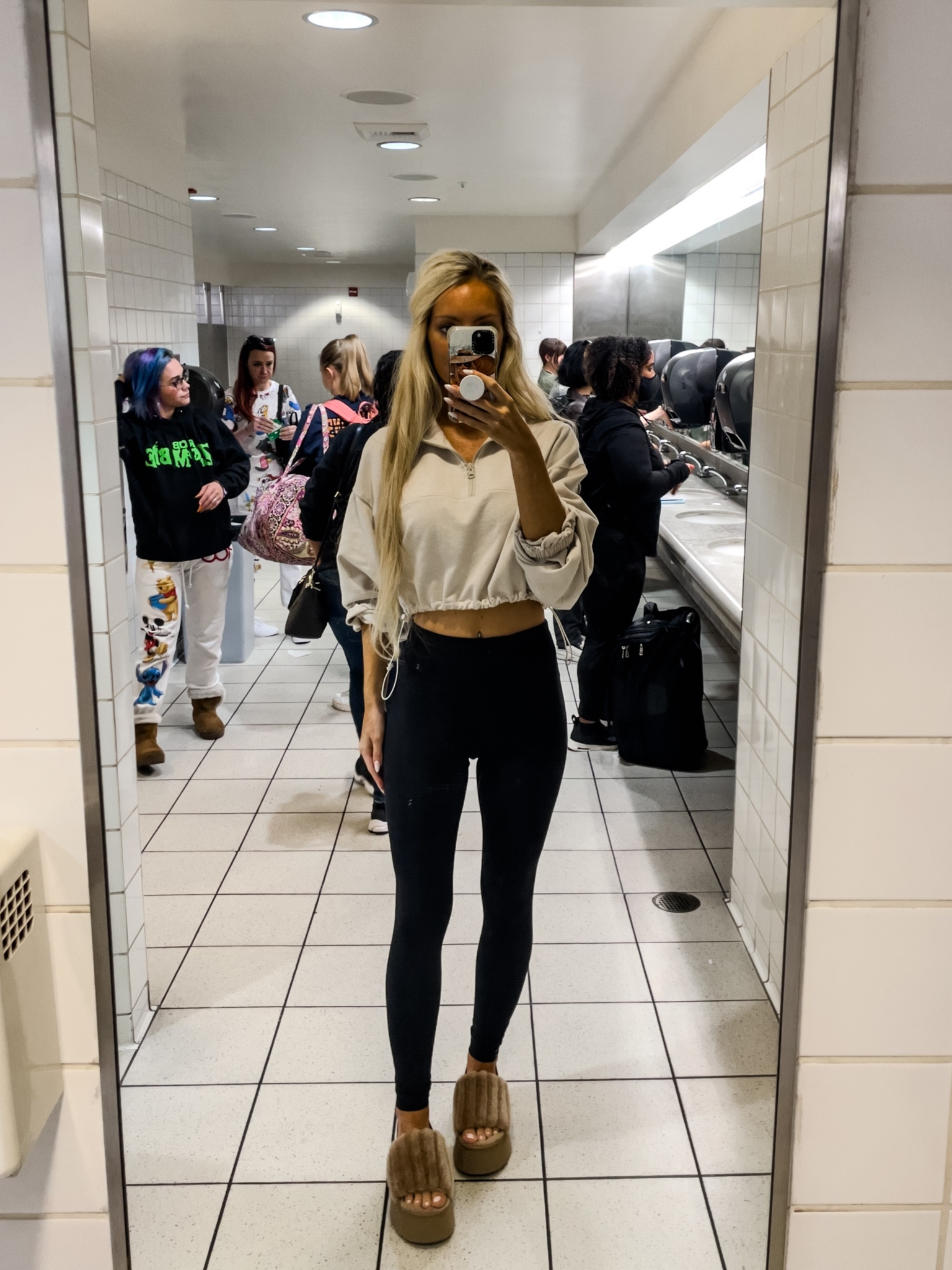 Airport travel look! Follow @hollyjoannew for style and beauty! So happy you’re here babe! Xx

UGG Sherpa Disco Tan Chestnut Platform Slide Sandal | Amazon Zip Crop Sweater | Amazon Athleisure | Nordstrom Zella Everyday Live In Leggings (tts) #HollyJoAnneW

#LTKGiftGuide #LTKCyberWeek #LTKstyletip