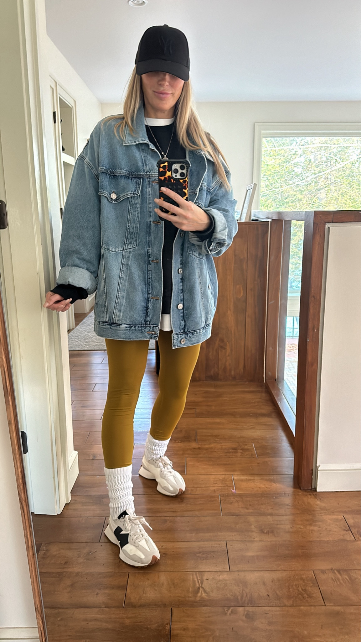 The perfect oversized denim jacket! Fits so well and love that I can comfortably wear all my chunky fall knits and sweatshirts under it! 

#LTKautumn #LTKcanada