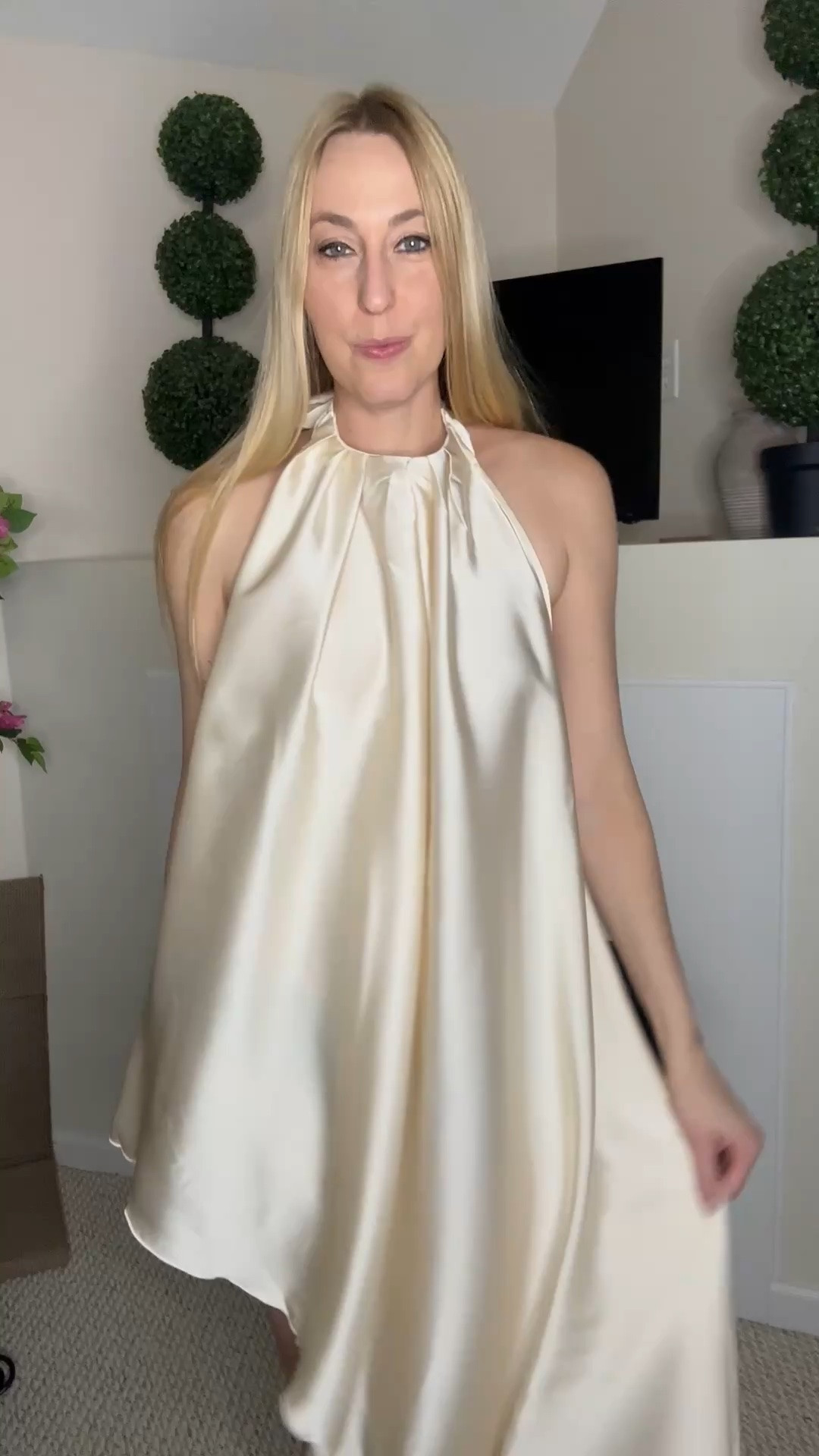 This dress surprised me 
🤍 It is actually very stunning 
🤍super soft and flowy - perfect for a wedding or fancy evening 
🤍 fits true to size, wearing size small and I am 5’10”
🤍 Amazon fashion under 50 find

#LTKTall