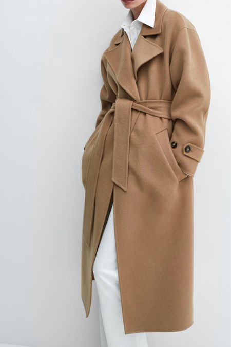 Classic, timeless coat is currently on sale 👏🏻


Sale find
Winter coat
Winter outfit 
Workwear 

#LTKsalealert #LTKSeasonal