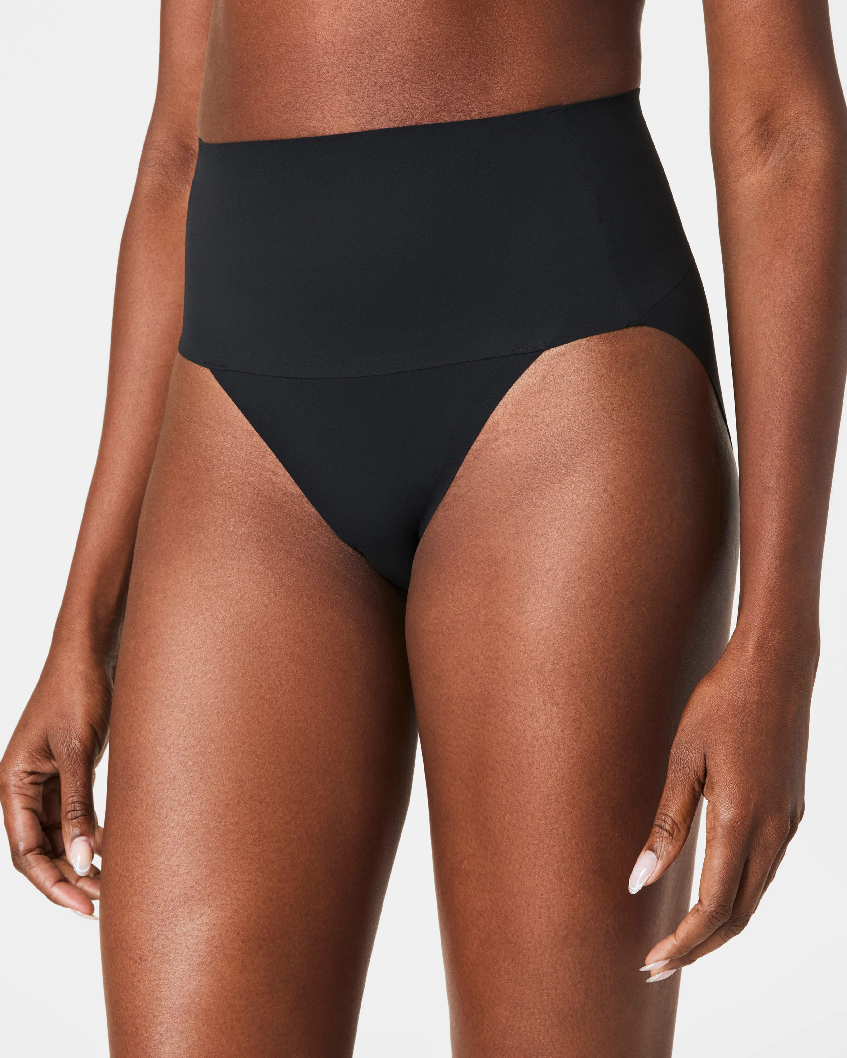 Hi-Leg Brief with No VPL & Smoothing Waistband | SPANX | Spanx Canada