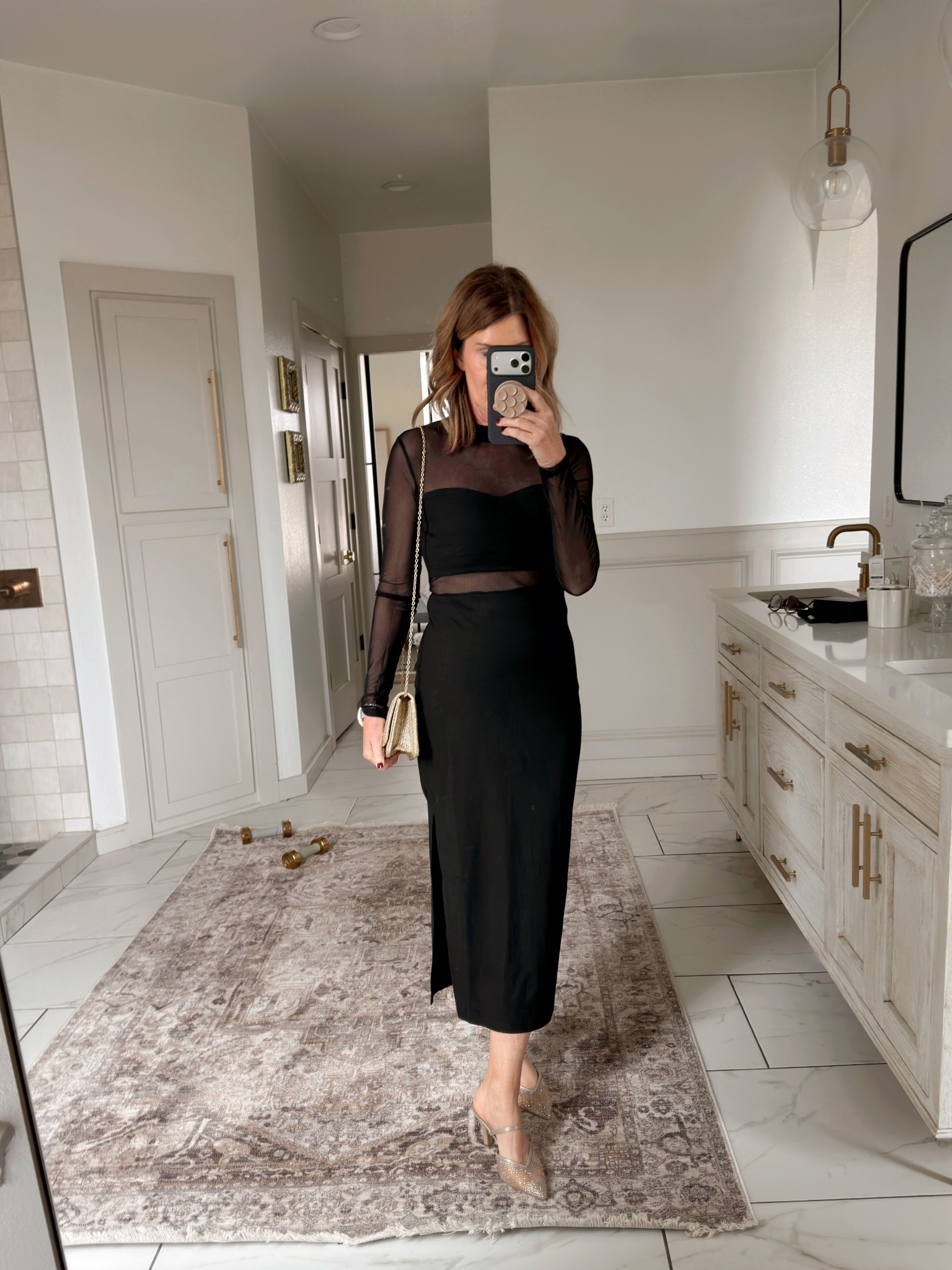 Wearing a size medium in this under $45 dress great for a holiday party 

#LTKHoliday #LTKGiftGuide