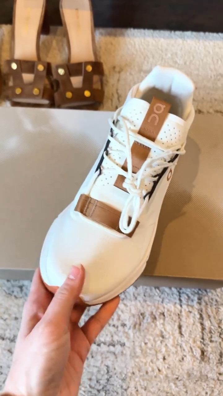 ON Running
Sneakers 

#LTKfitnessgoals #LTKSeasonal #LTKActive