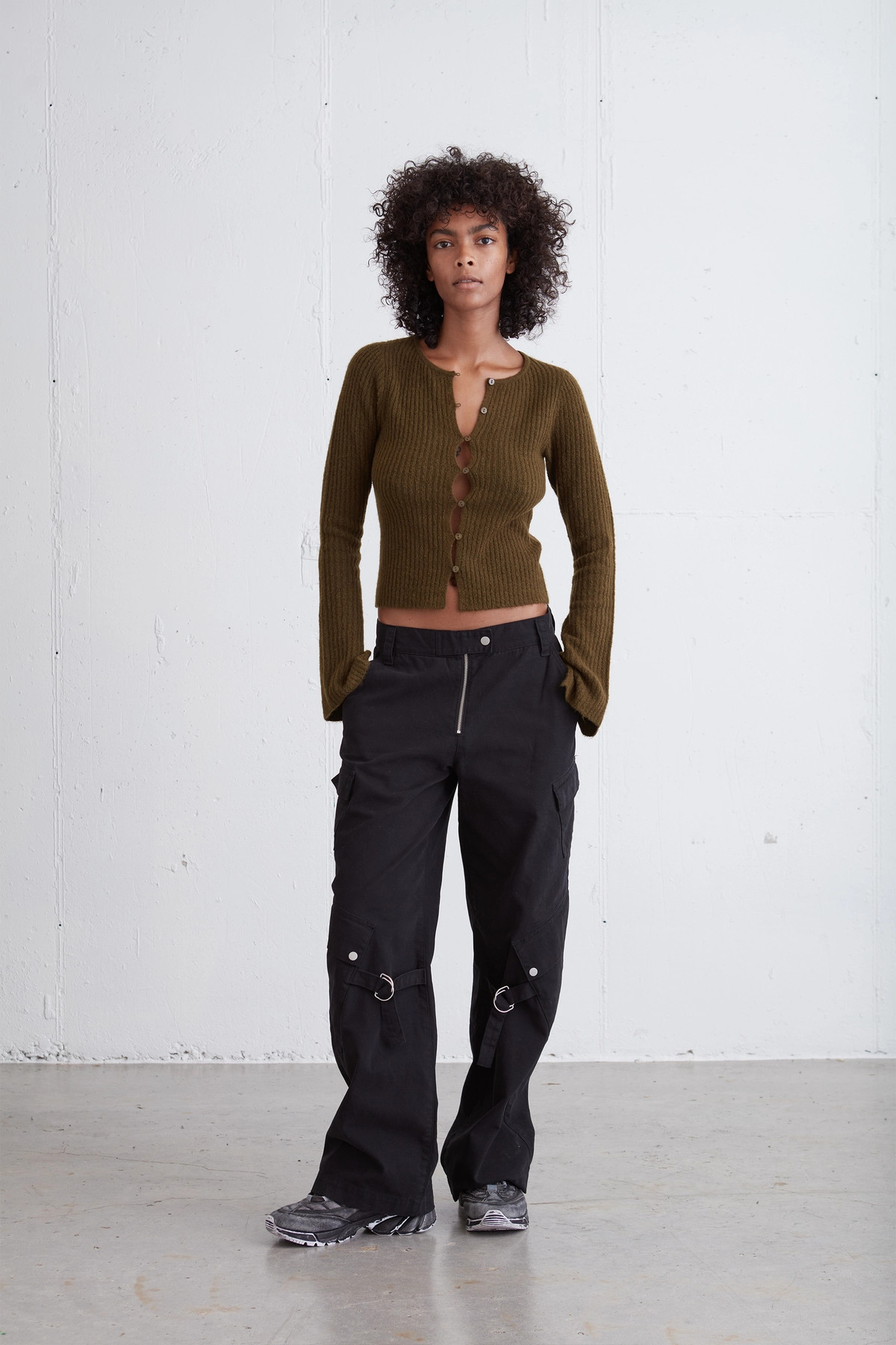 RIBBED BUTTON FRONT CARDIGAN | OAK + FORT