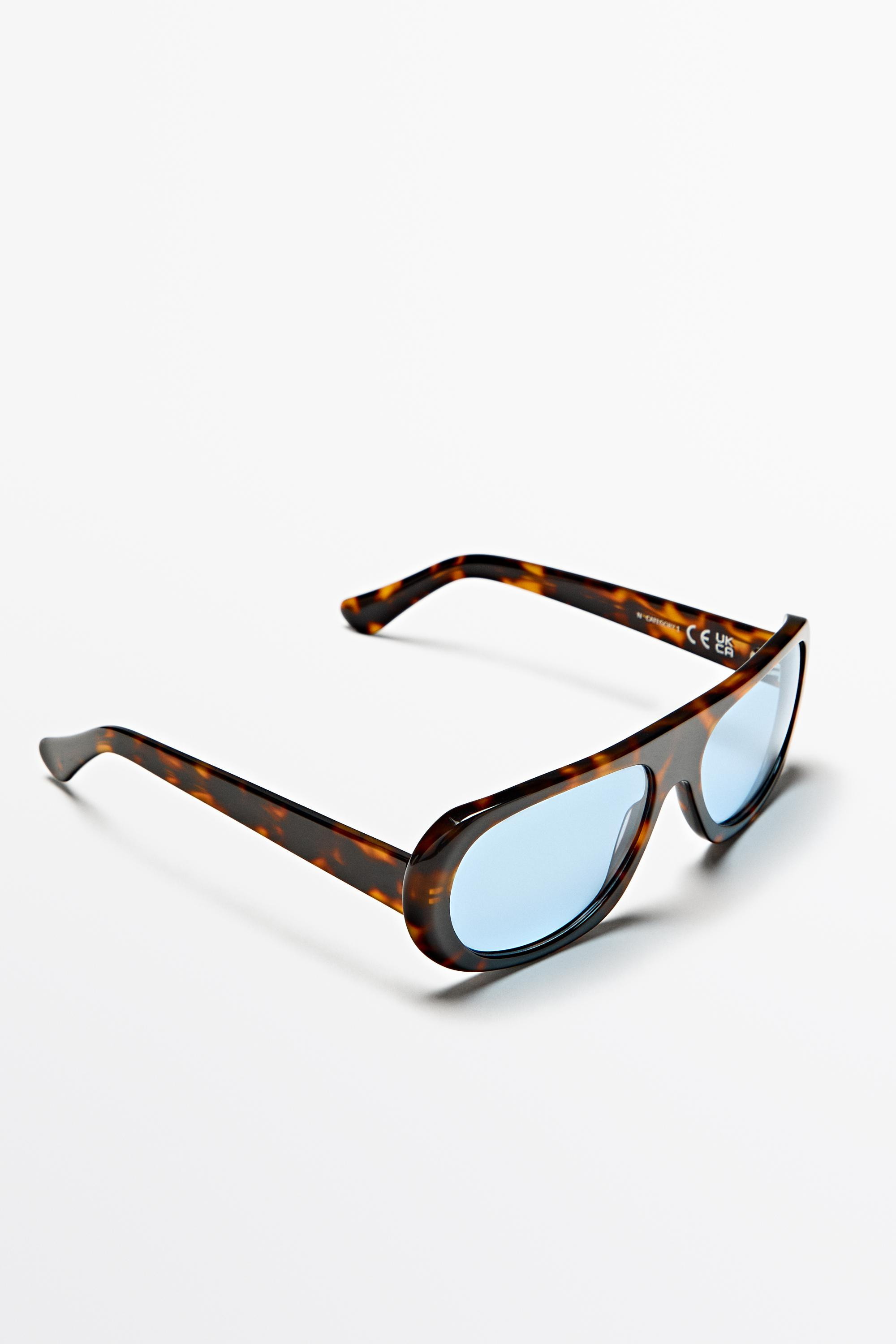 Wide tortoiseshell-effect sunglasses | Massimo Dutti UK