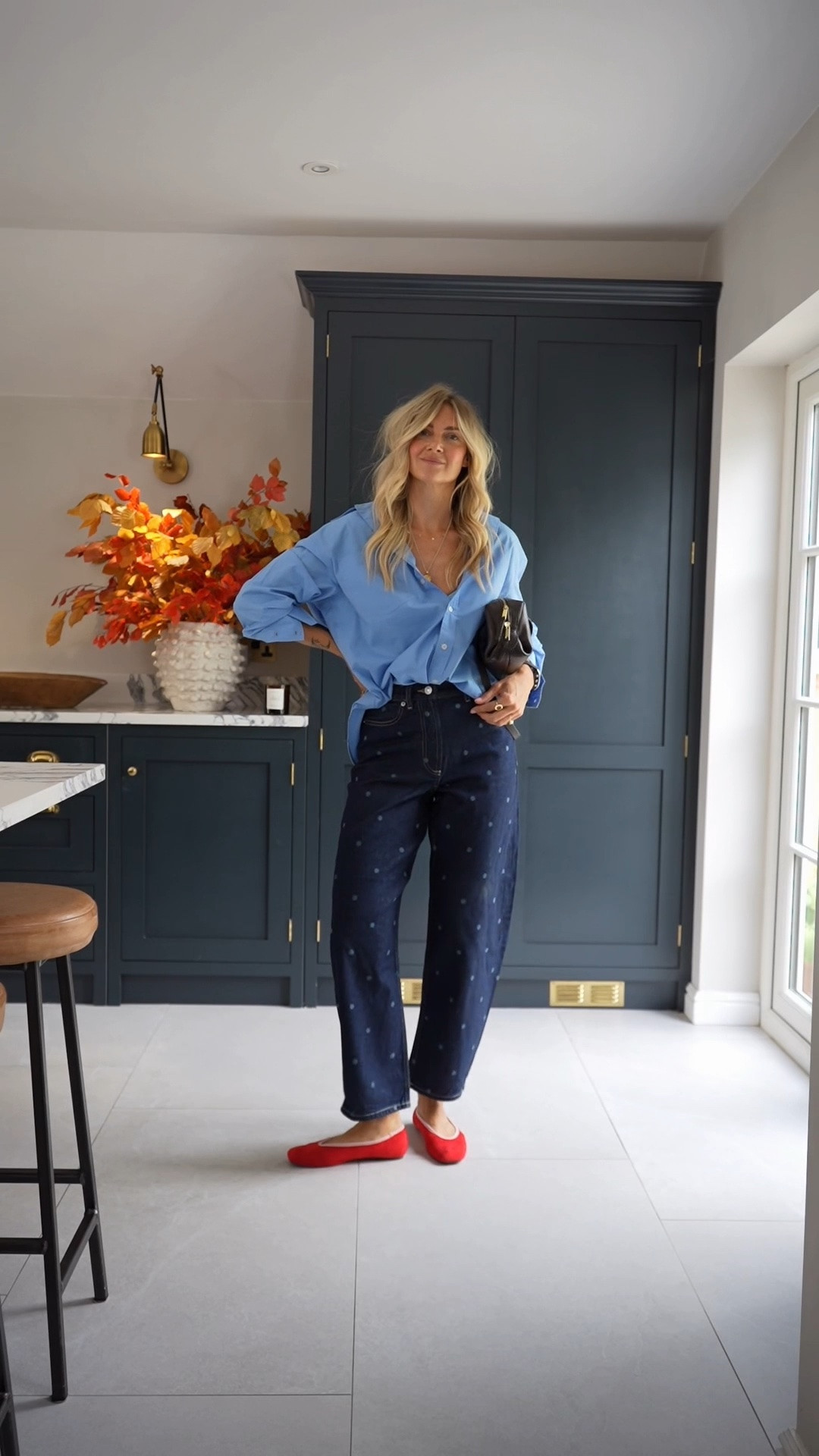 Wearing a small in the shirt and an 8 in the jeans and I’m 5ft 7 for reference

#LTKuk #LTKautumn