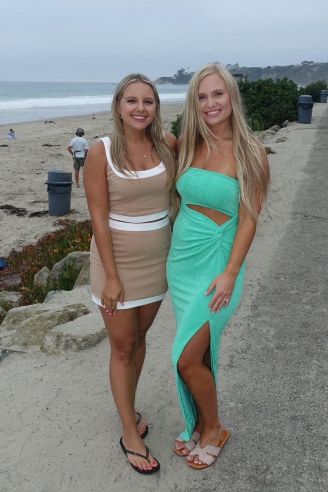 Love this Hello Molly dress! So flattering and color is perfect for spring or summer. Wearing sz medium #hellomolly #vacationdress #summerdress

#LTKFindsUnder100 #LTKStyleTip