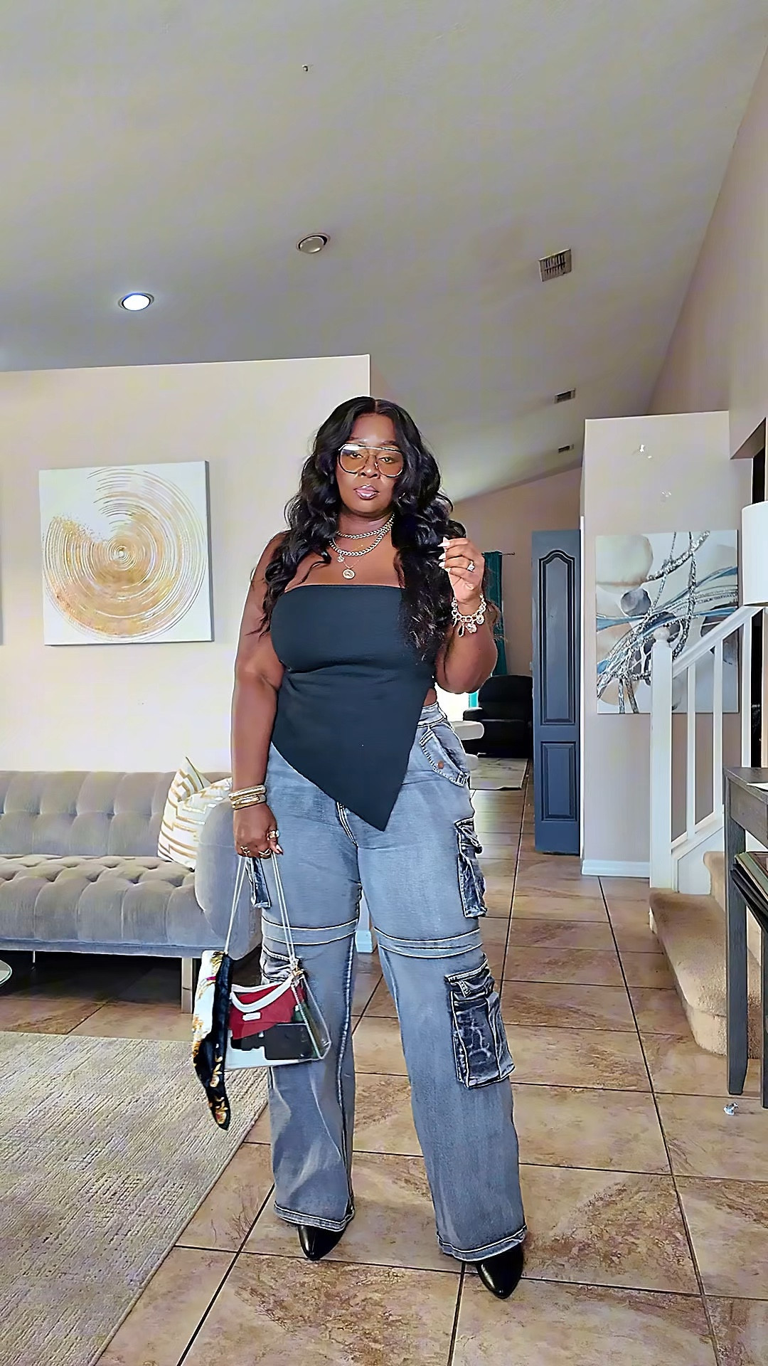 Super cute Concert outfit idea! 

Pants - 1x @rainbowshops
Top - XL @amazon
Clear Bag - @amazon