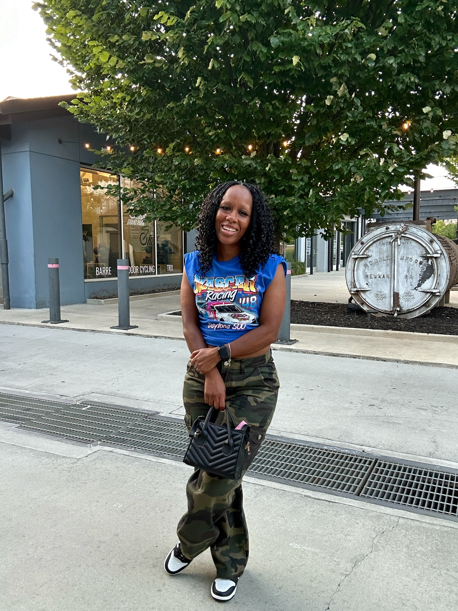 How to style camo cargo pants with a graphic tee.

I styled these wide leg cargo pants with a royal blue graphic tee, black mini crossbody bag, and Nike Dunk High sneakers.

I’m wearing a size small in the shirt and petite medium in the cargo pants.

#LTKShoeCrush #LTKStyleTip #LTKFindsUnder50