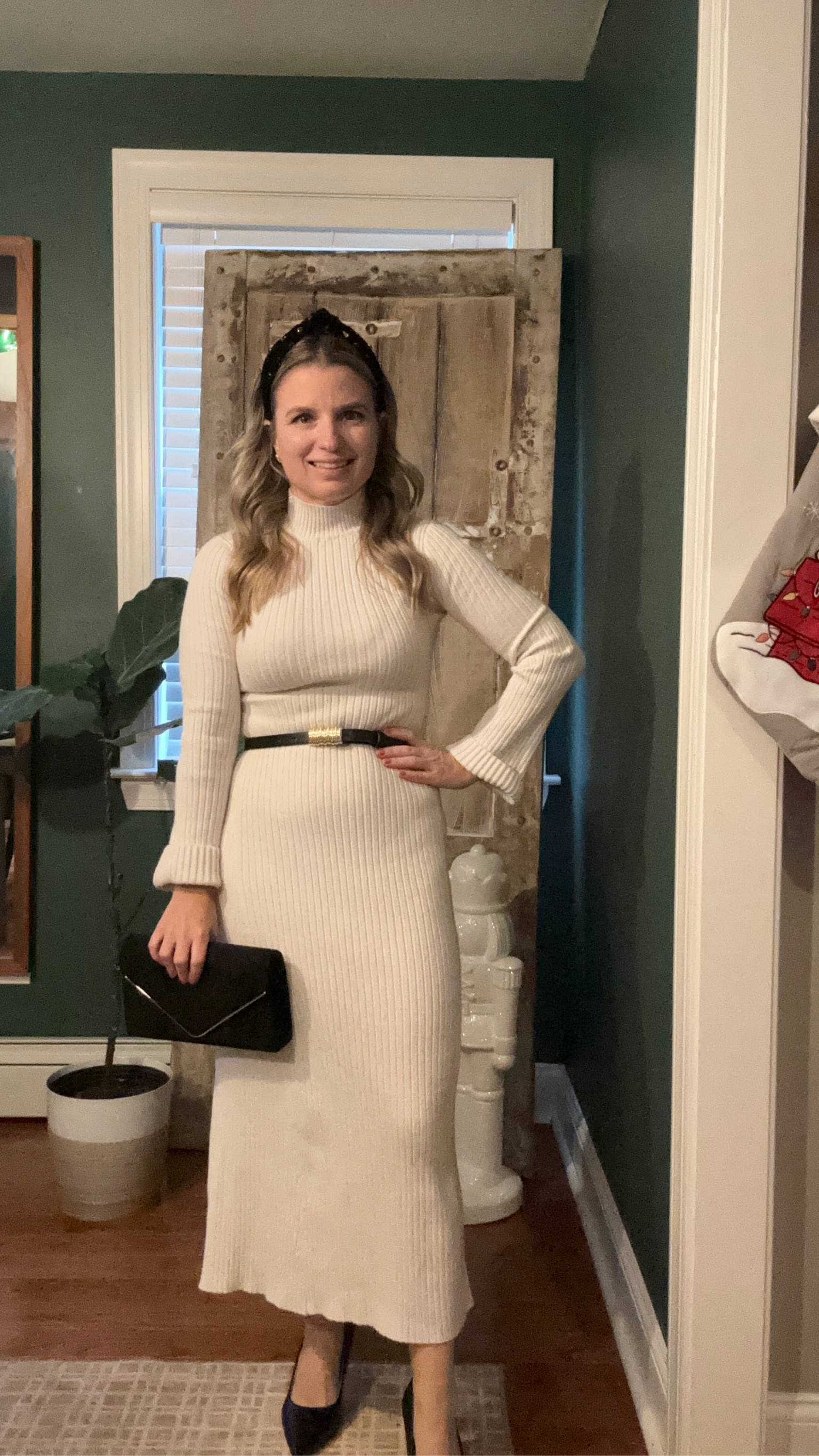 Cream holiday sweater dress! 

#LTKSeasonal #LTKFindsUnder50 #LTKHoliday
