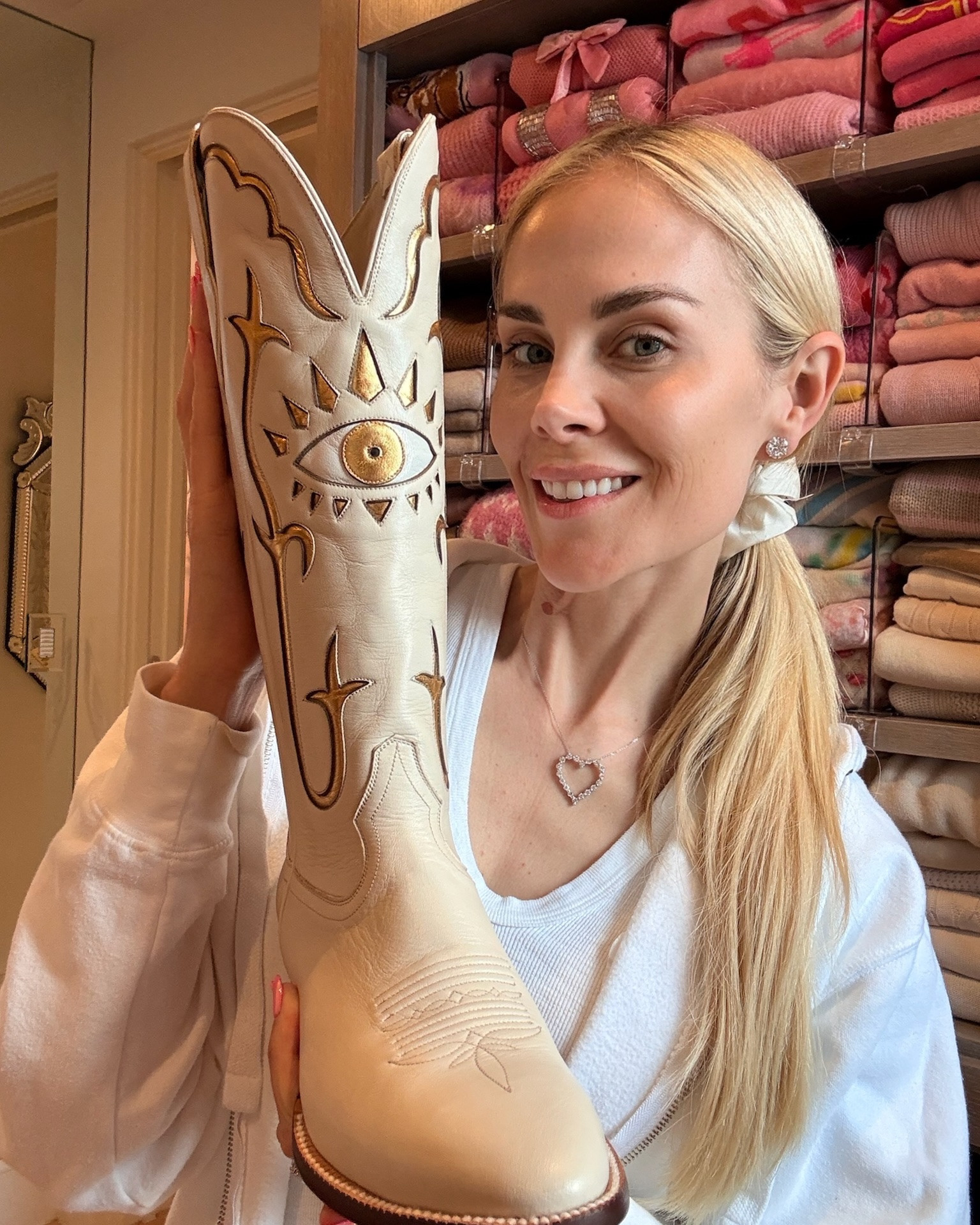 Love my city boots!! I have these in navy and love my
New cream
Boots!