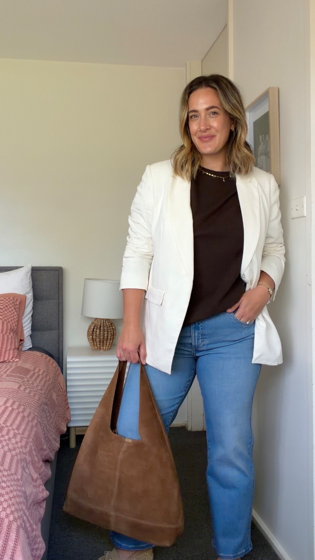 Denim at Target for $50
& some amazing wardrobe basics 🫶🏼

Sizing:
-size 14 in the Tara jeans 
-size XL in the brown tee
-size 16 in the blazer 
-size XL in the yellow long sleeve 
-size 16 in the Harper jeans 

#target #jeans #denim #ad