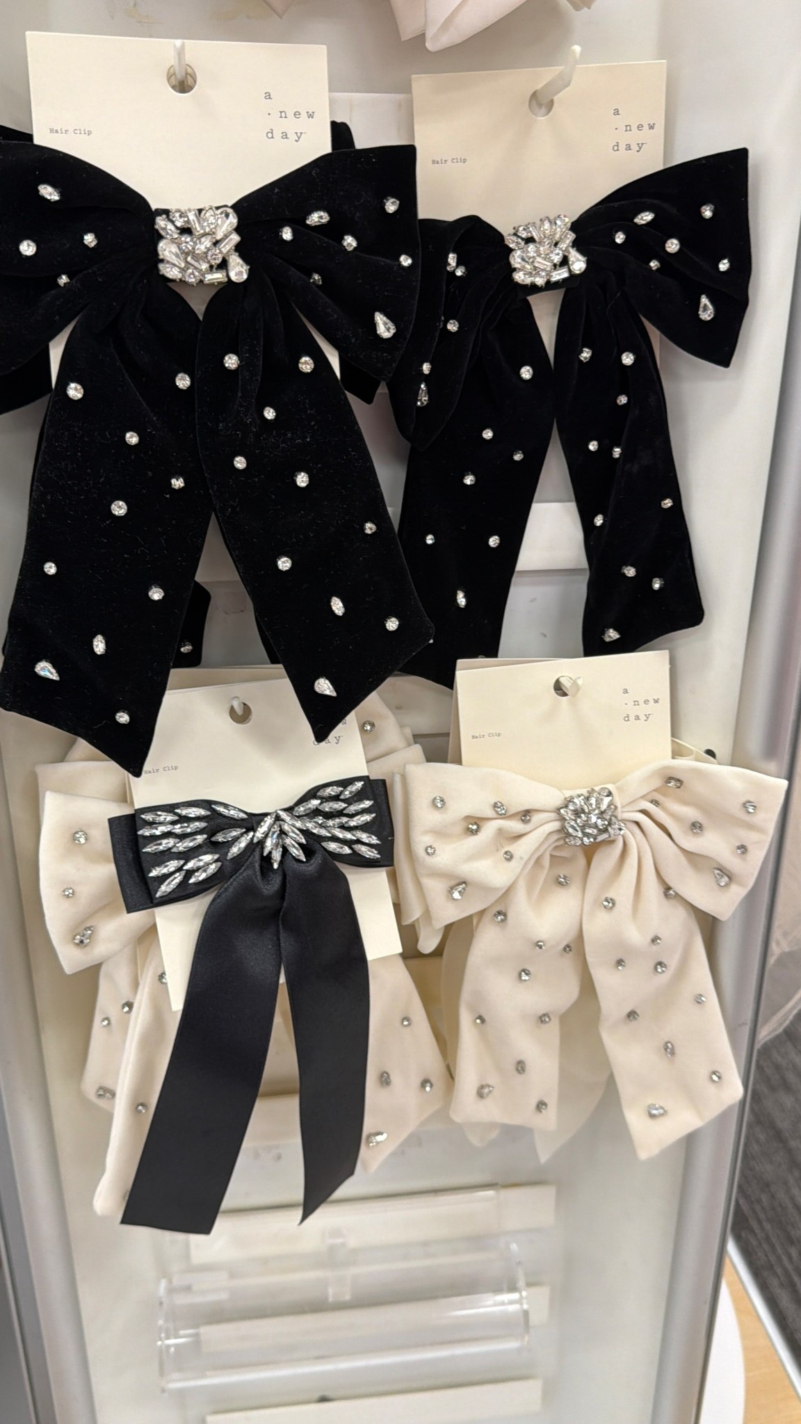 OBSESSED with these fun bows at Target!😍🎯 Perfect for holiday parties!

#LTKSeasonal #LTKHoliday #LTKGiftGuide