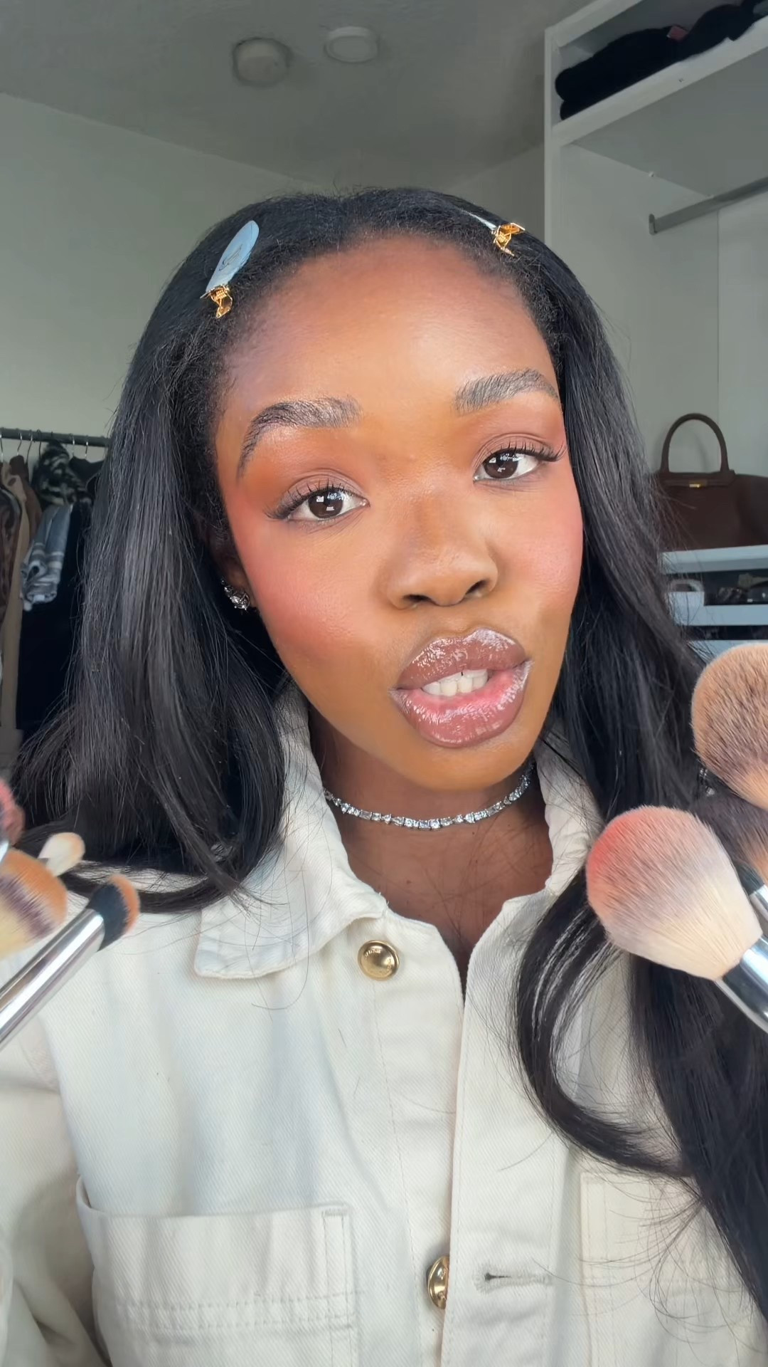Full face using the BEST makeup brushes for my go-to natural glam 🤎 #makeupbrushes #makeuptutorial #makeuptips #blackgirlmakeup #fullface 

#LTKBeauty #LTKgrwm